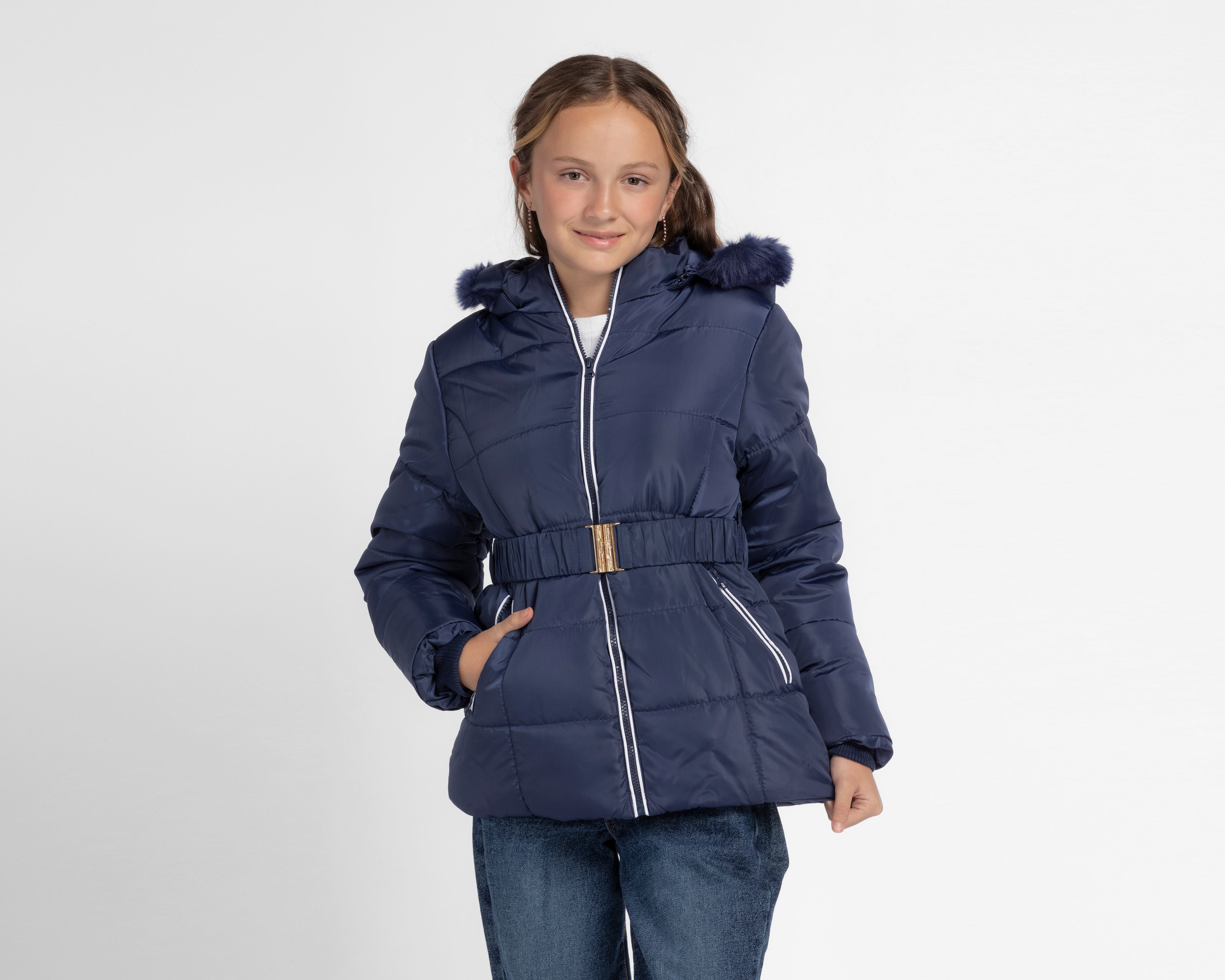 Foto 2 pulgar | Foto 1 | Chamarra Refill con Gorro Juvenil