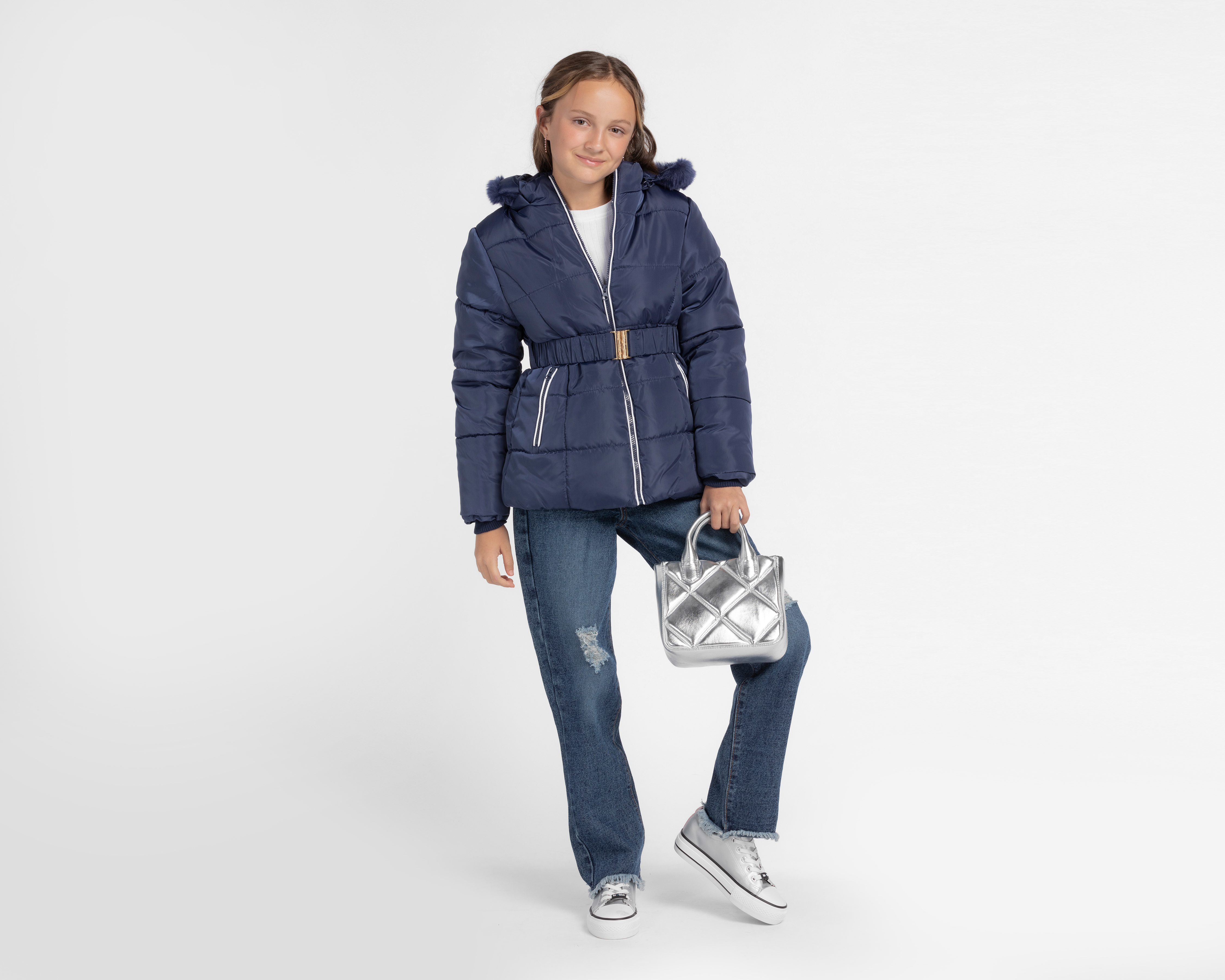 Foto 4 pulgar | Foto 3 | Chamarra Refill con Gorro Juvenil