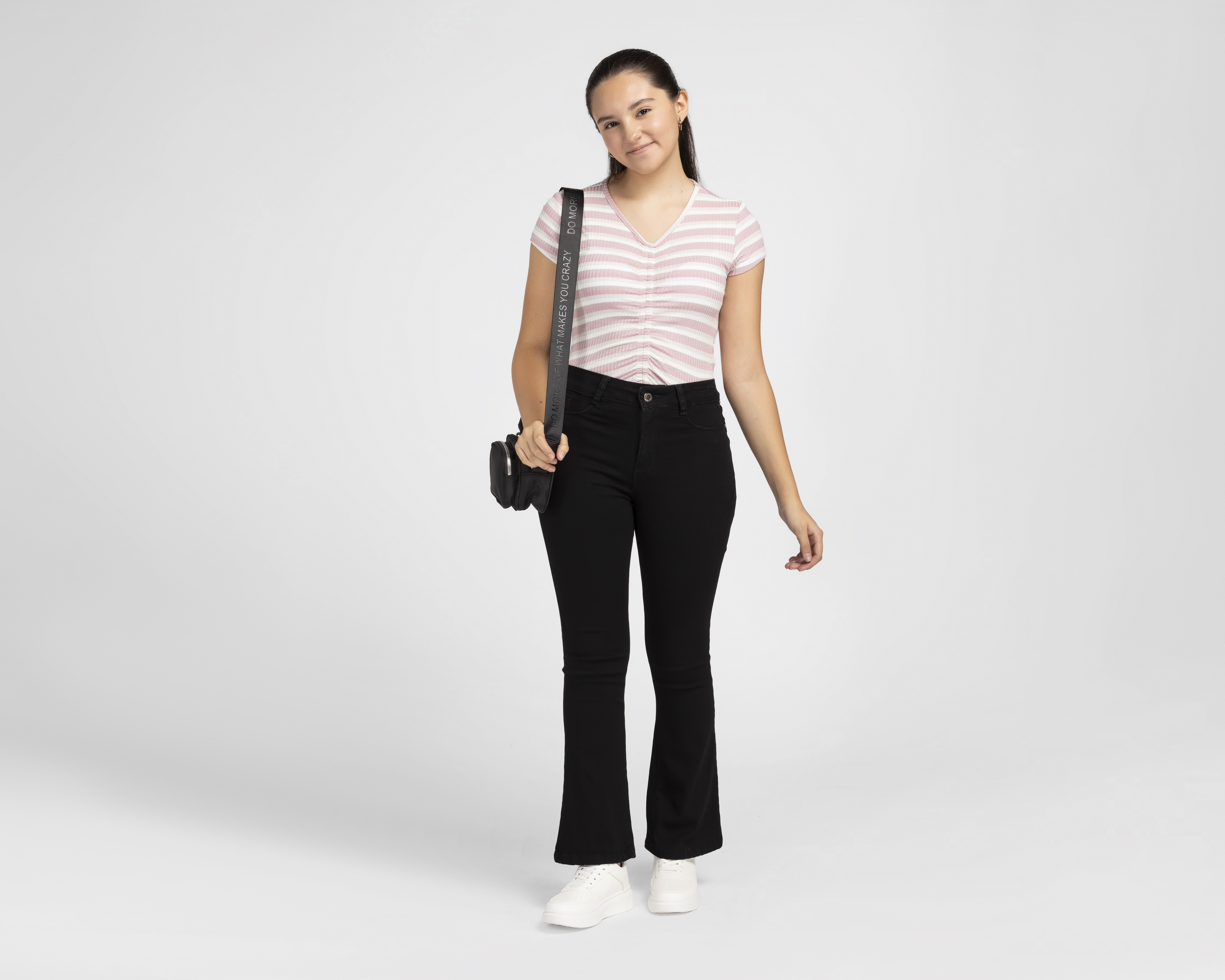 Foto 4 pulgar | Foto 3 | Jeans Refill Flare Fit Negros