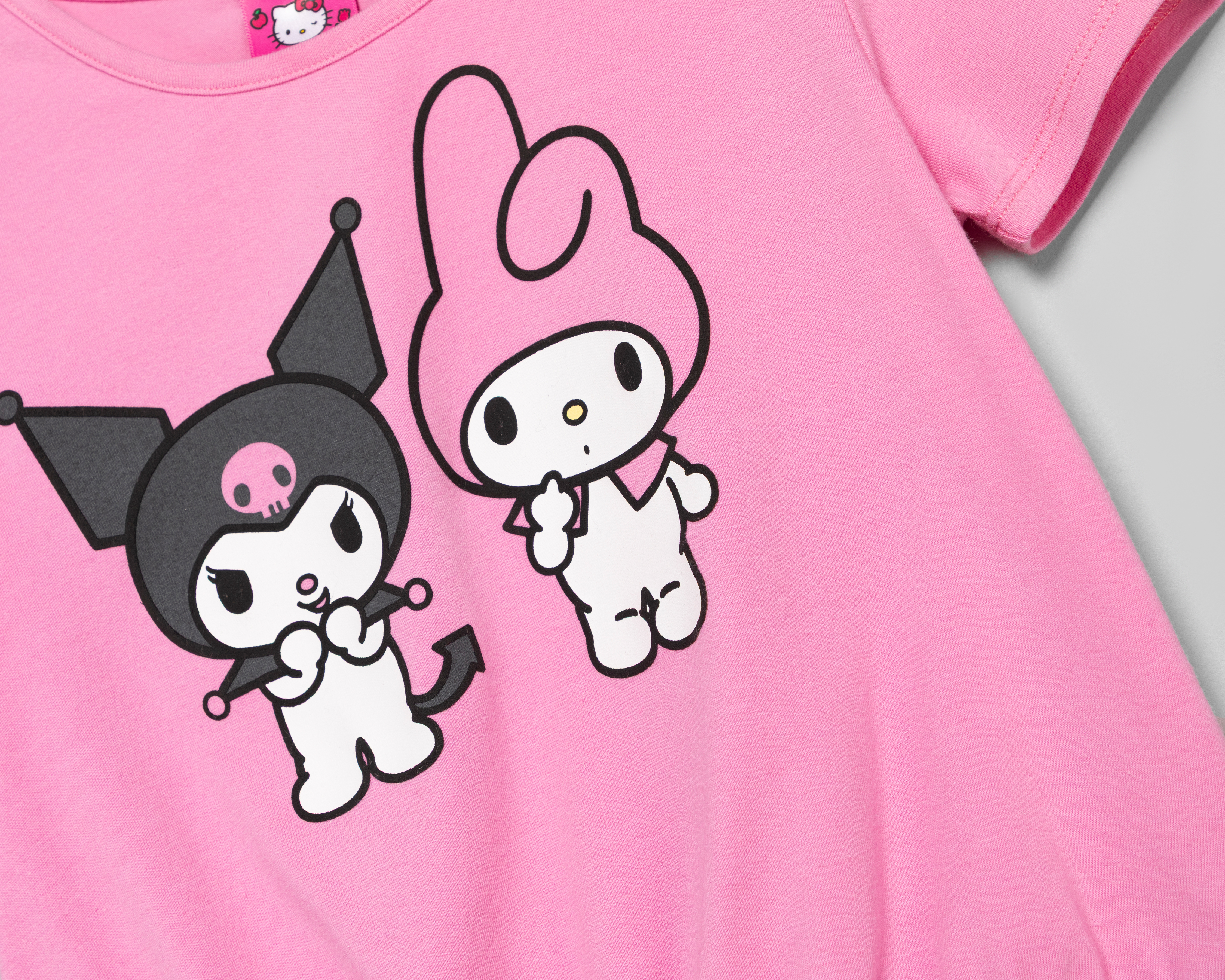 Foto 4 pulgar | Foto 3 | Playera de Cuello Redondo Rosa Kuromi para Niña