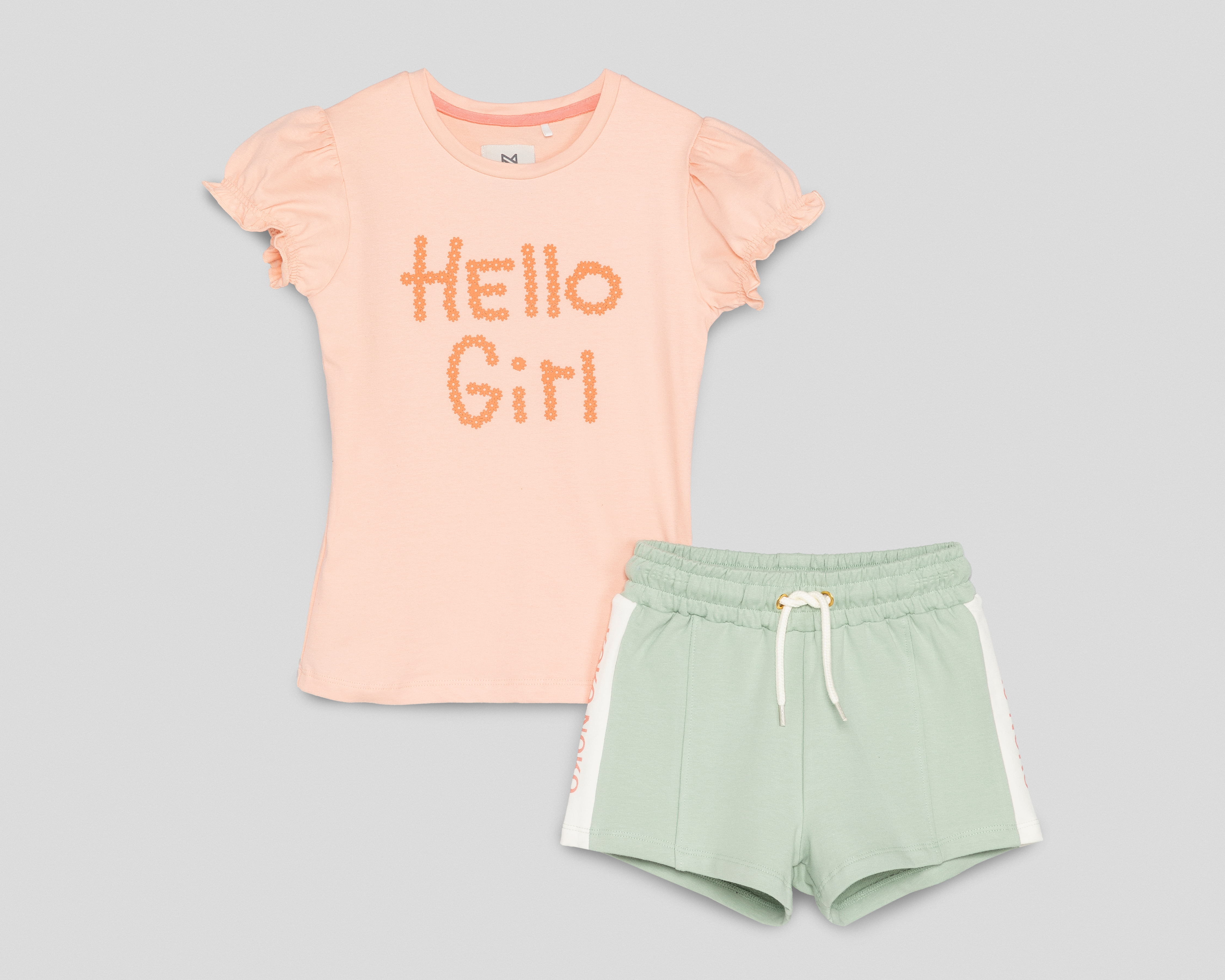 Foto 2 pulgar | Foto 1 | Conjunto de Playera y Short Koko Noko para Niña