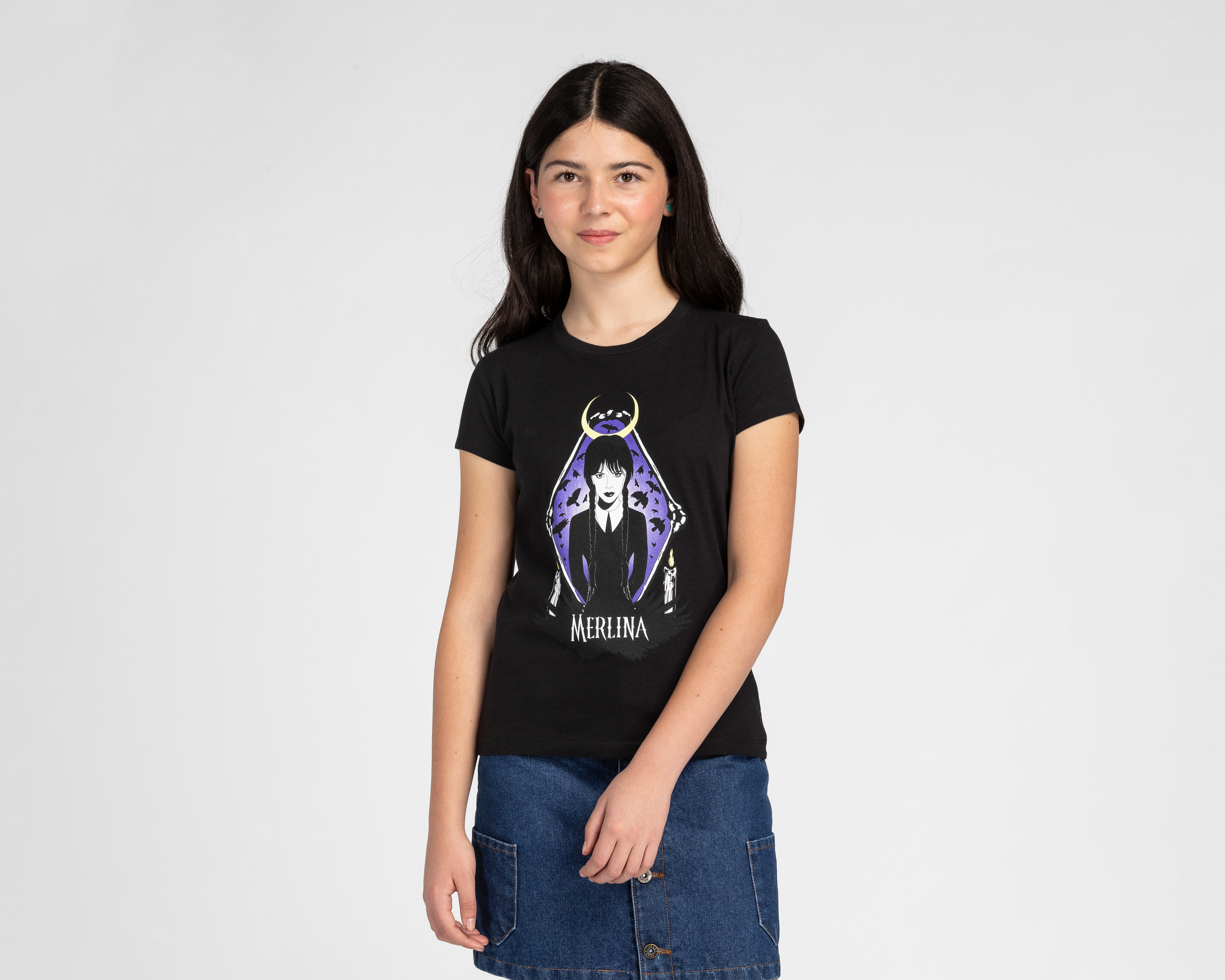 Foto 1 | Foto 1 | Playera Merlina Manga Corta Estampada para Niña