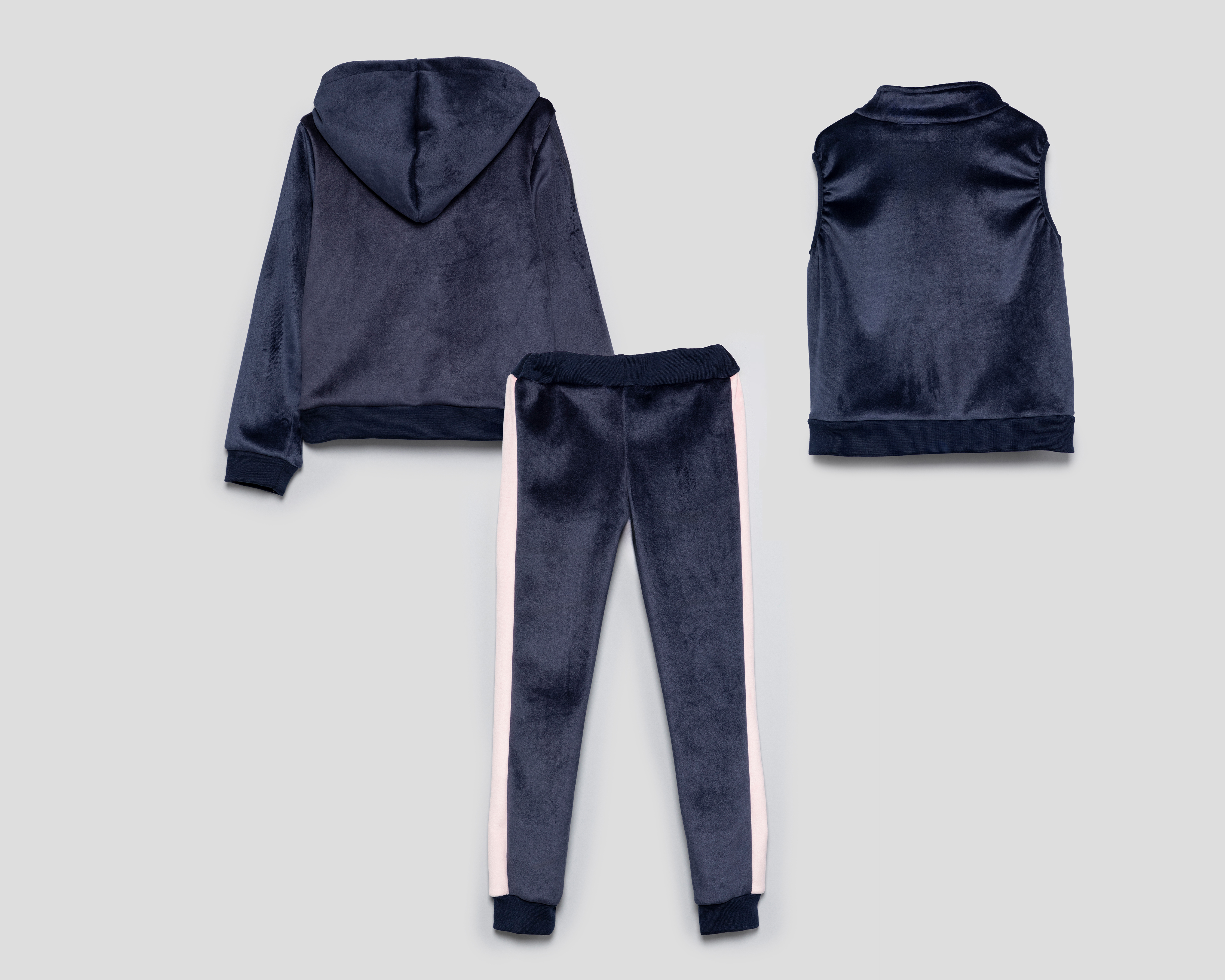 Foto 3 pulgar | Foto 2 | Conjunto de Pants y Chamarra Girls Attitude para niña