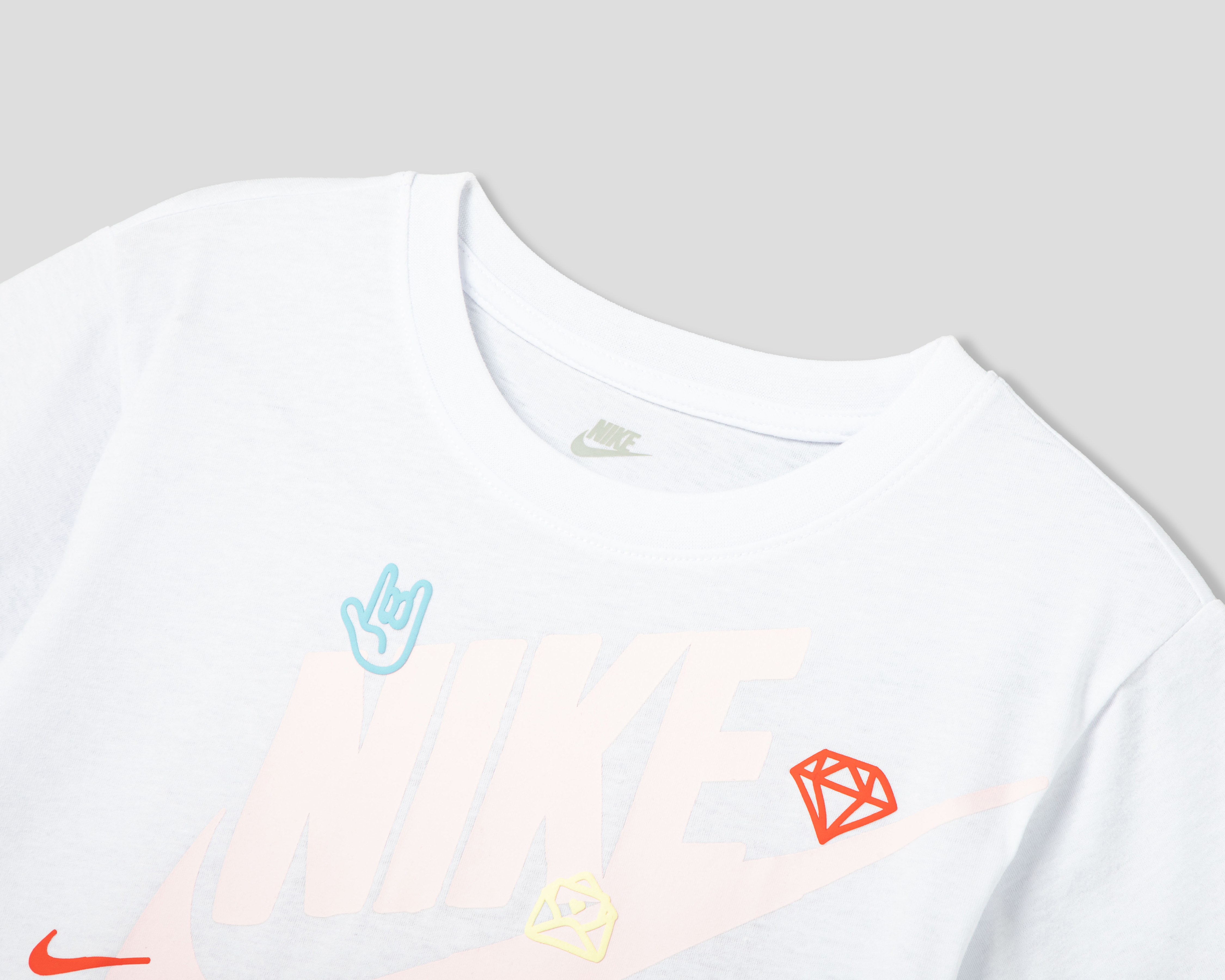 Foto 4 pulgar | Foto 3 | Playera Nike Manga Corta para Niña