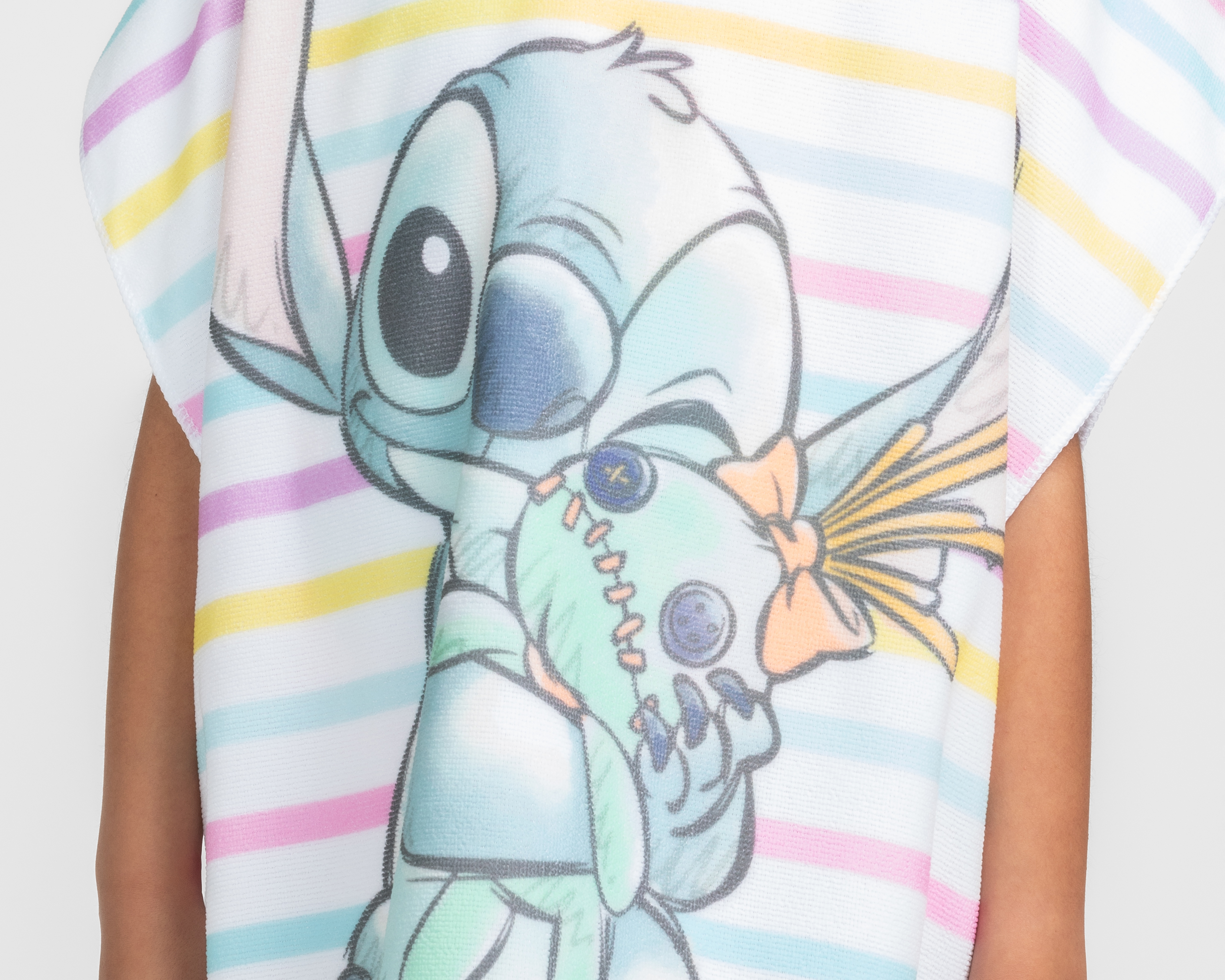 Foto 4 pulgar | Foto 3 | Toalla con Capucha Disney Lilo & Stitch