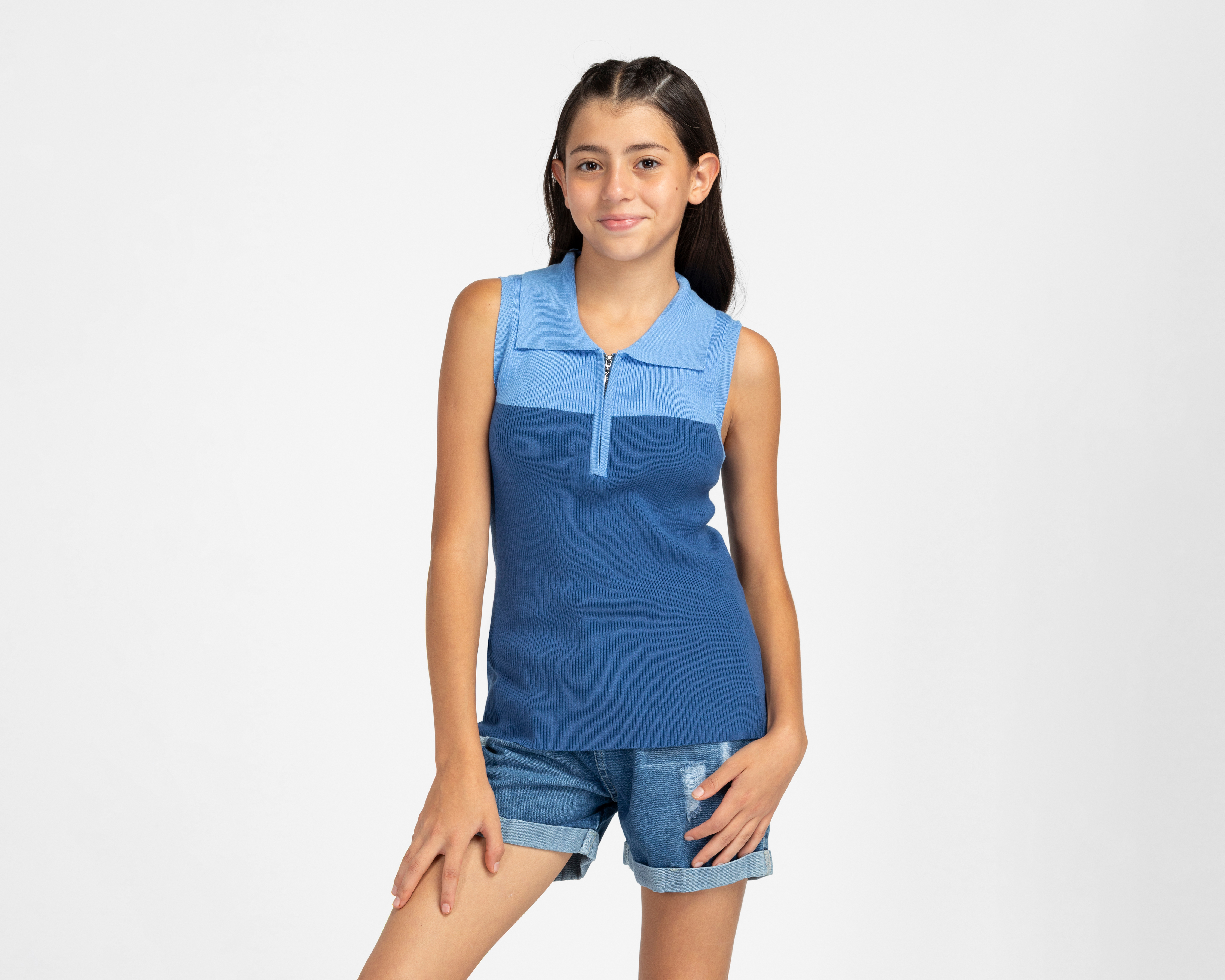 Foto 2 pulgar | Foto 1 | Playera de Cuello Polo Azul Refill para Niña