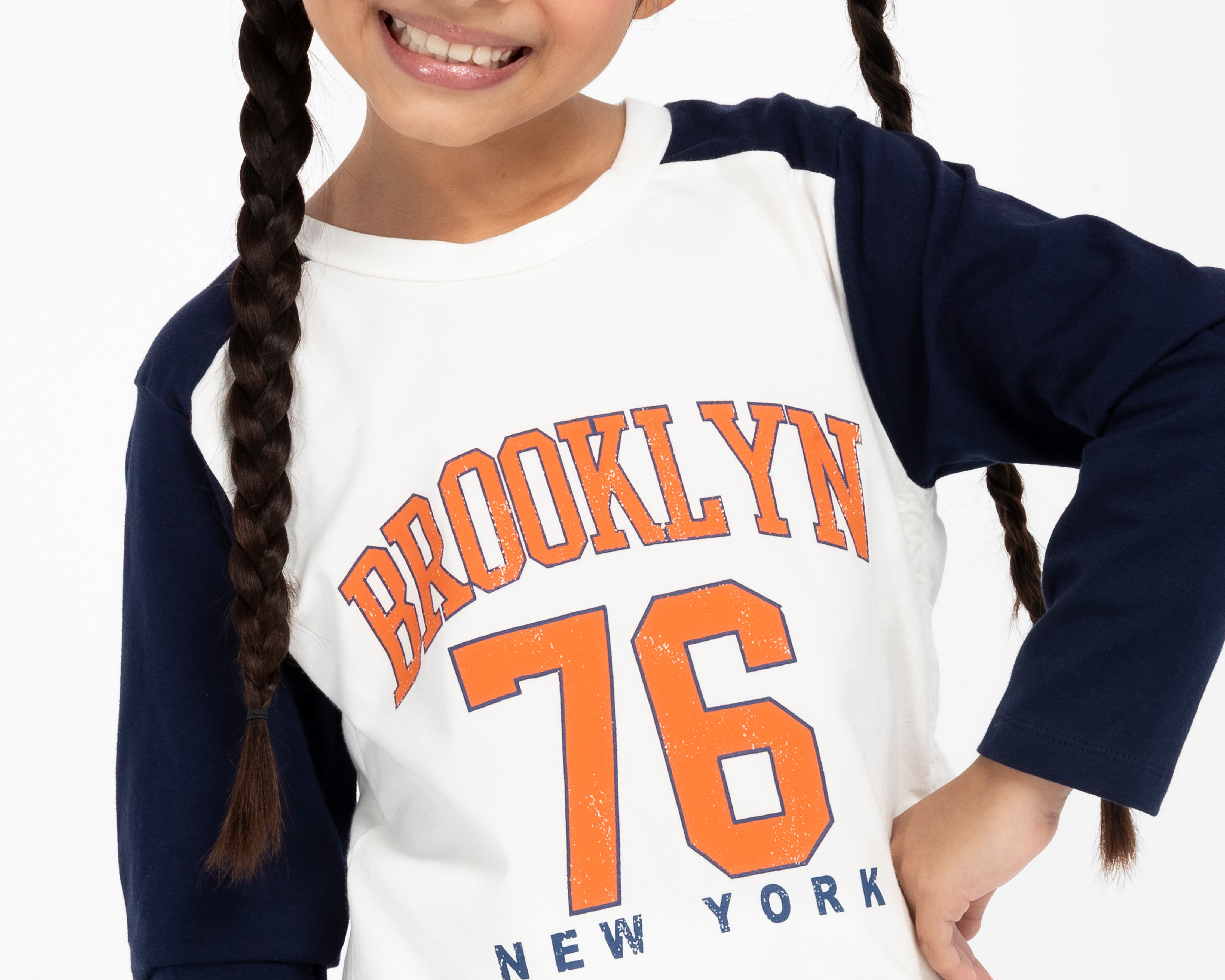 Foto 5 pulgar | Foto 4 | Playera Manga Larga Blanca 18 Forever Juvenil