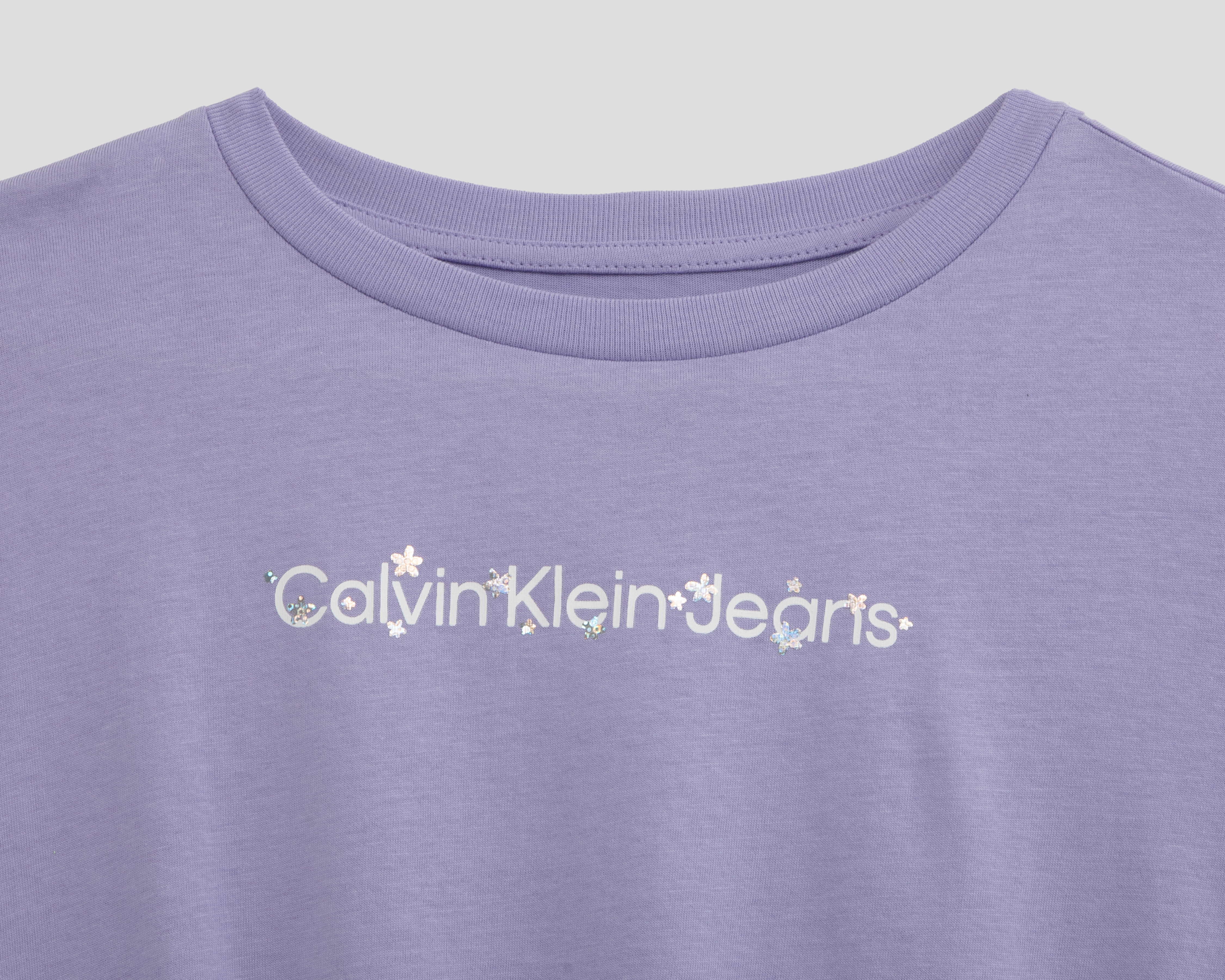 Foto 4 pulgar | Foto 3 | Crop Top de Cuello Redondo Lila Calvin Klein para Niña