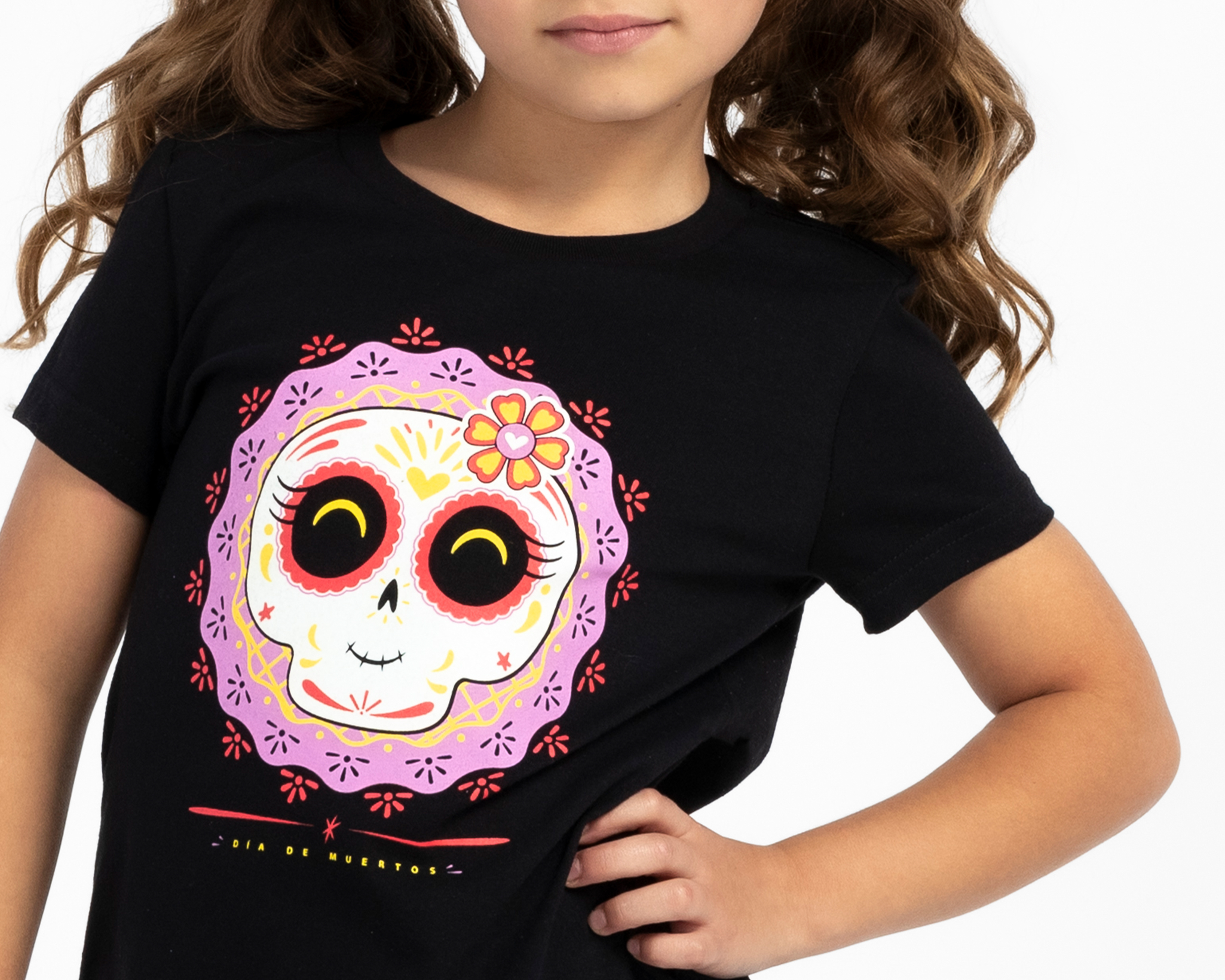 Foto 5 pulgar | Foto 4 | Playera Cuello Redondo Negra Refill para Niña