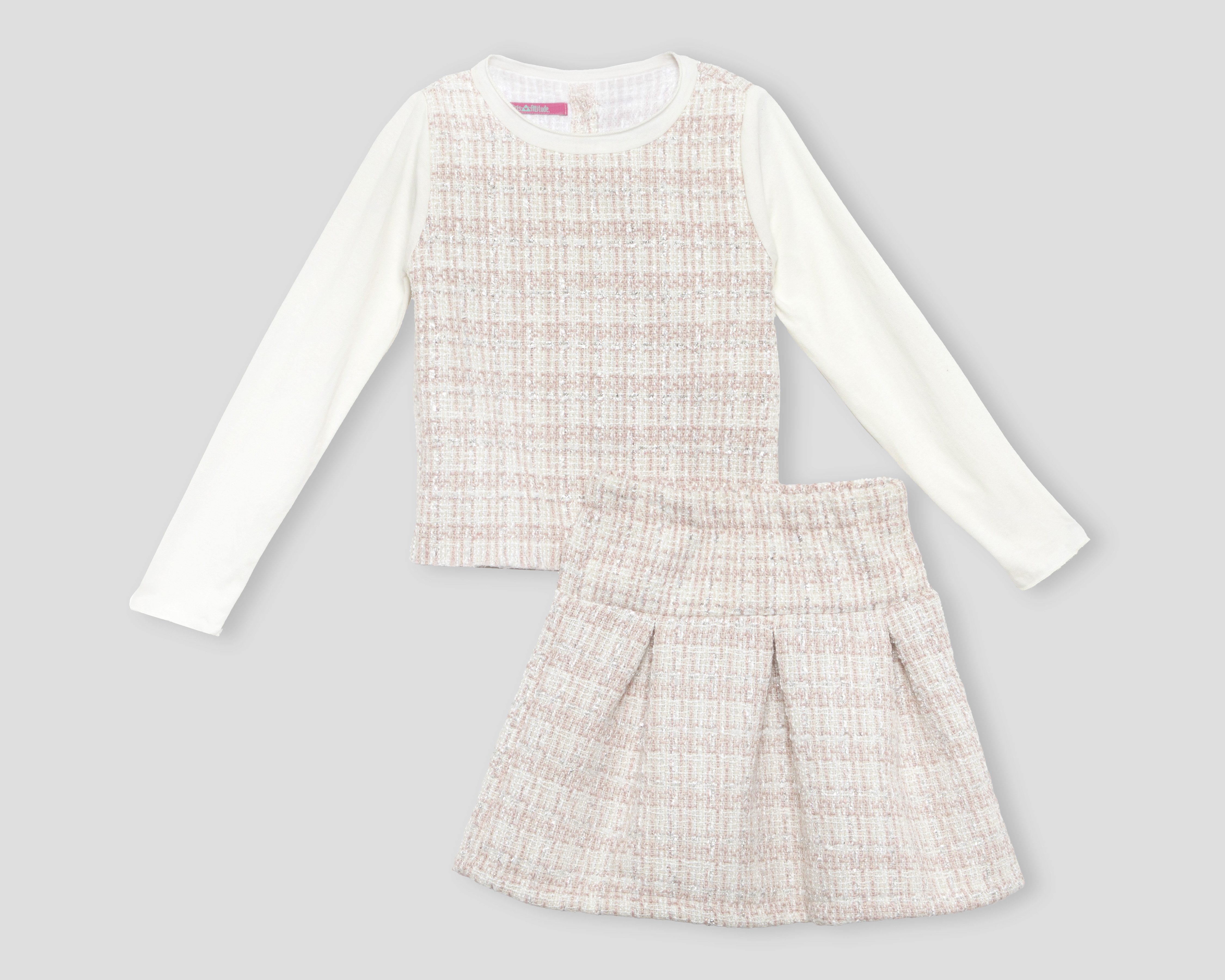 Foto 2 pulgar | Foto 1 | Falda y Playera Girls Attitude para Niña