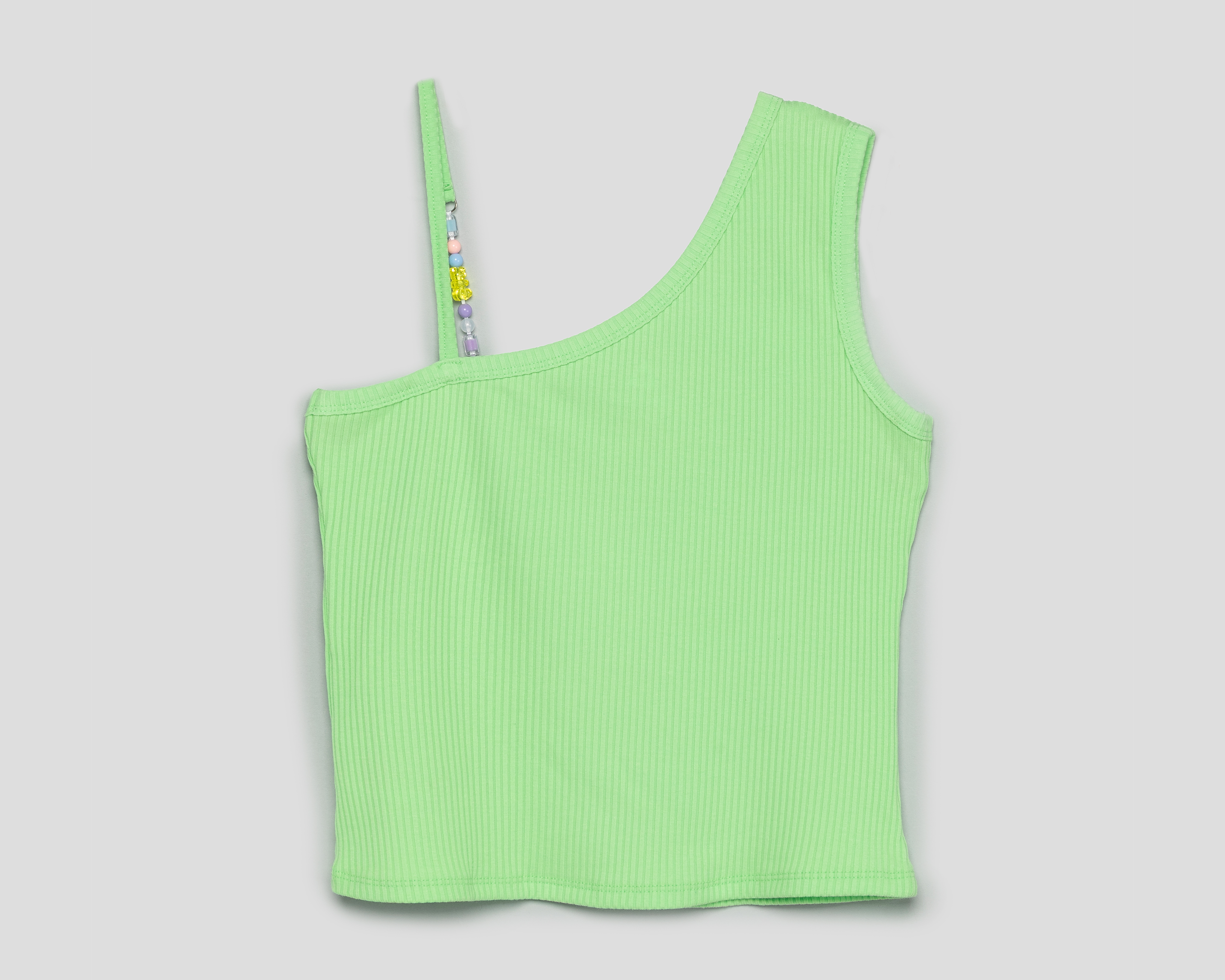 Foto 3 pulgar | Foto 2 | Playera de Cuello Asimétrico Verde Girls Attitude para Niña