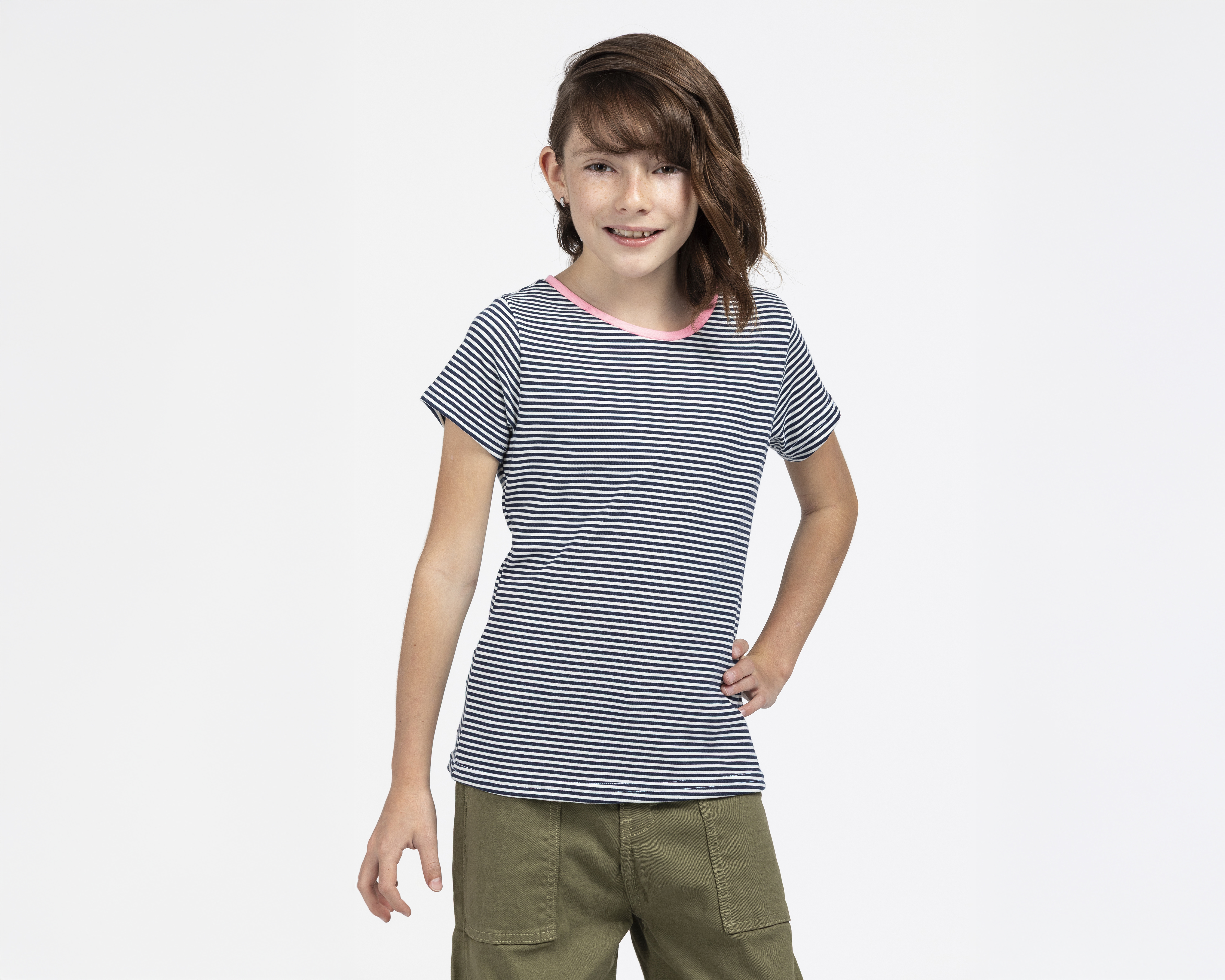 Foto 2 pulgar | Foto 1 | Blusa Cuello Redondo Gris Girls Attitude para Niña