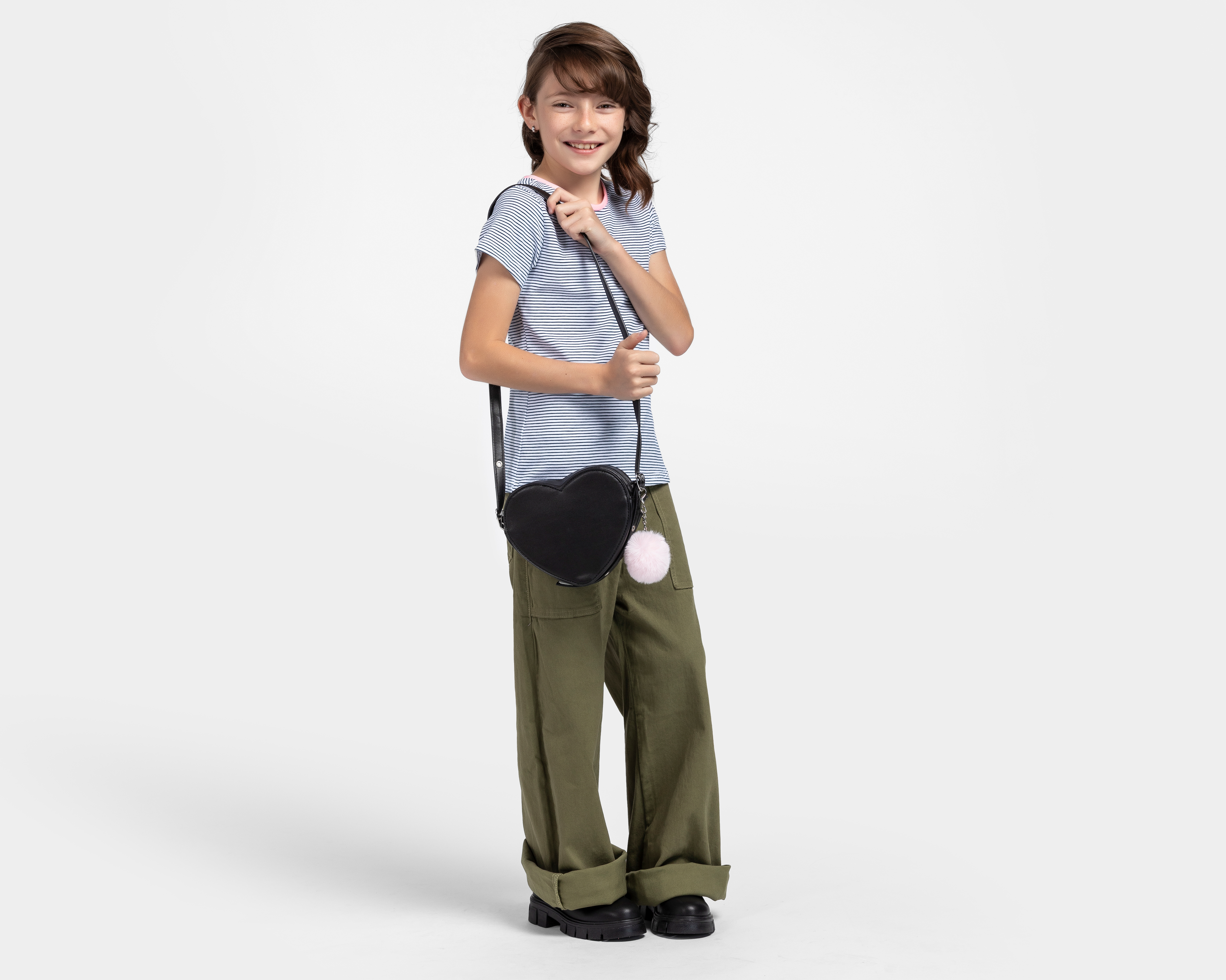 Foto 3 pulgar | Foto 2 | Playera de Cuello Redondo Blanca Girls Attitude para Niña