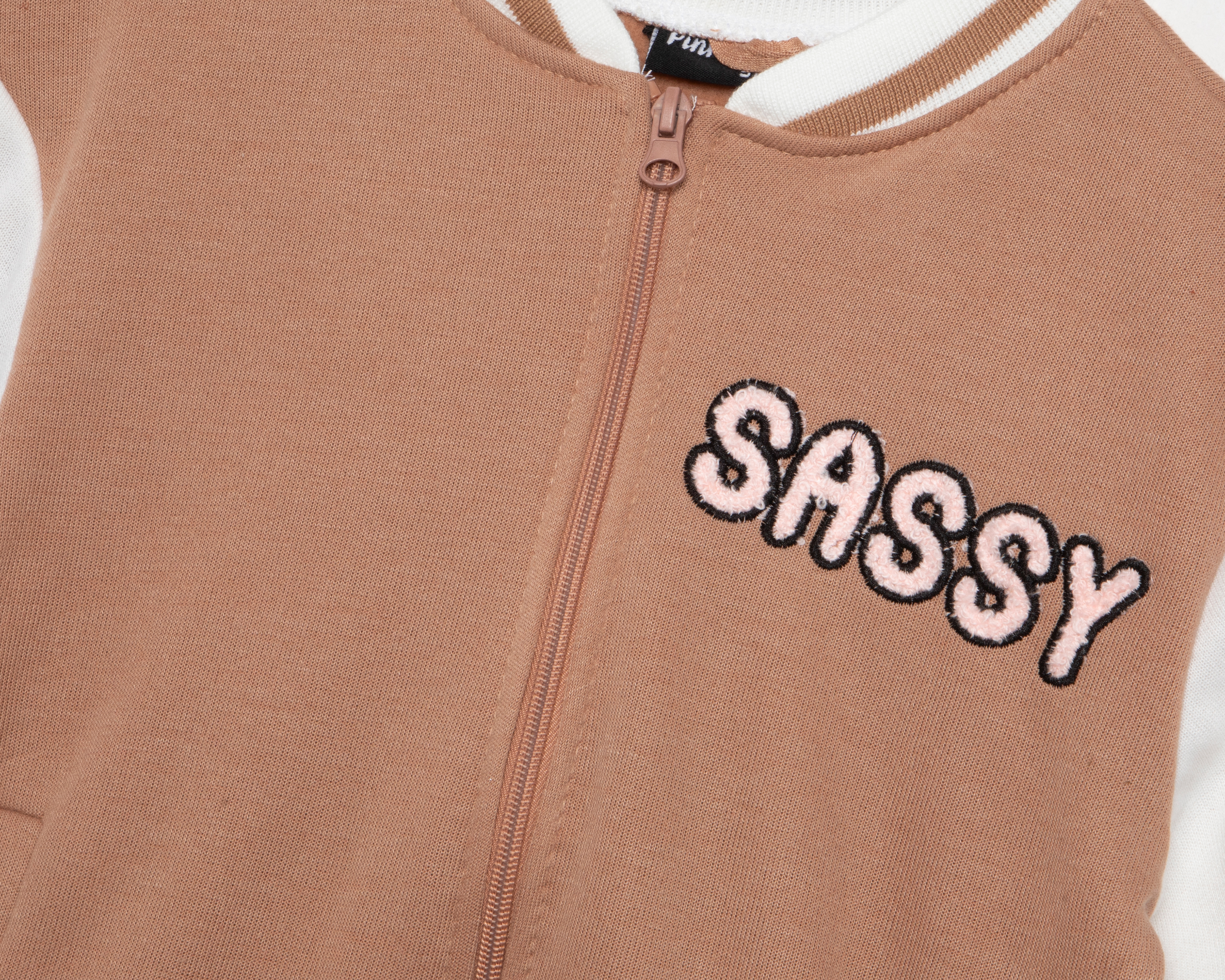 Foto 4 pulgar | Foto 3 | Chamarra Café Pink Velvet para Niño