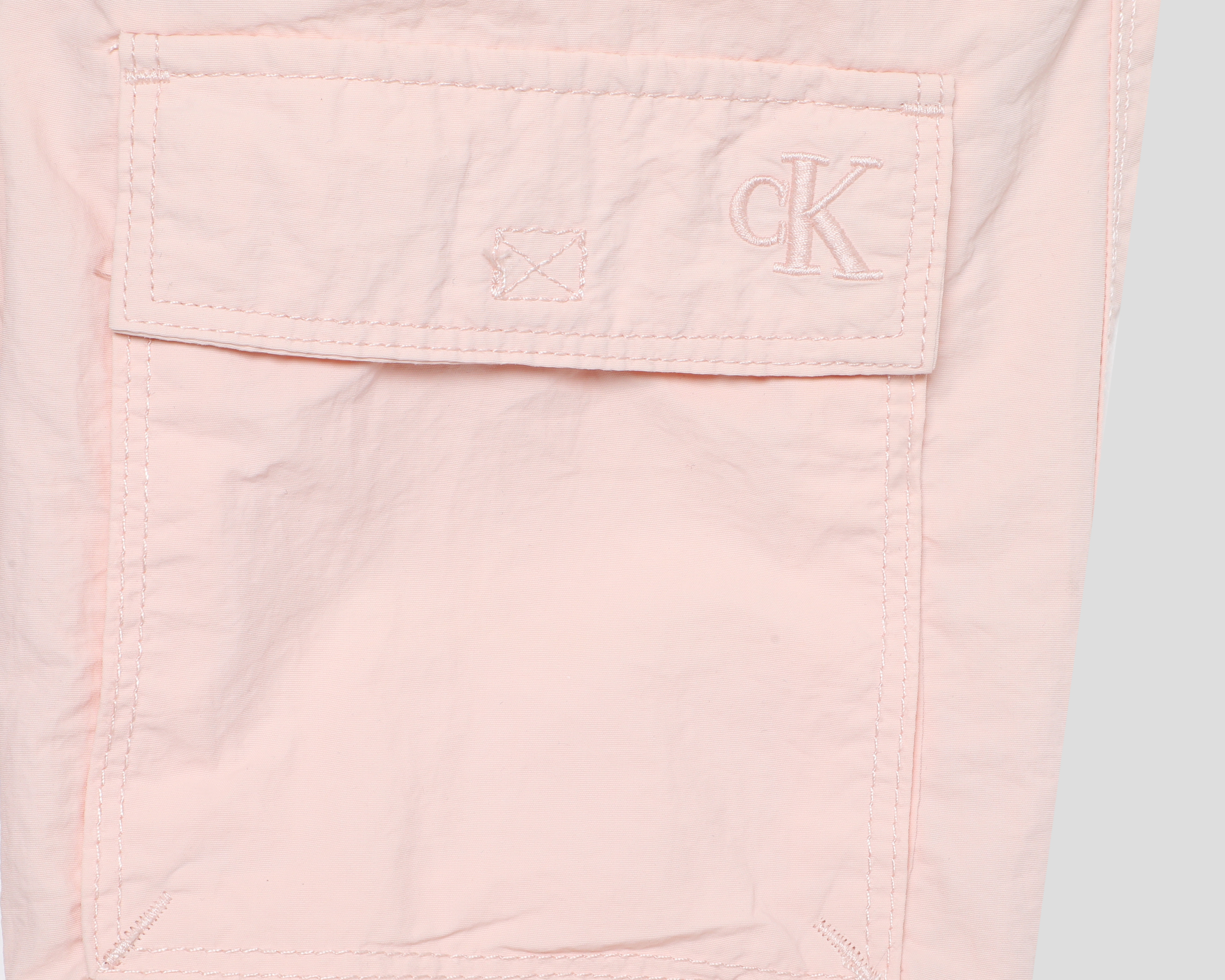 Foto 4 pulgar | Foto 3 | Pantalón Calvin Klein Cargo para Niña