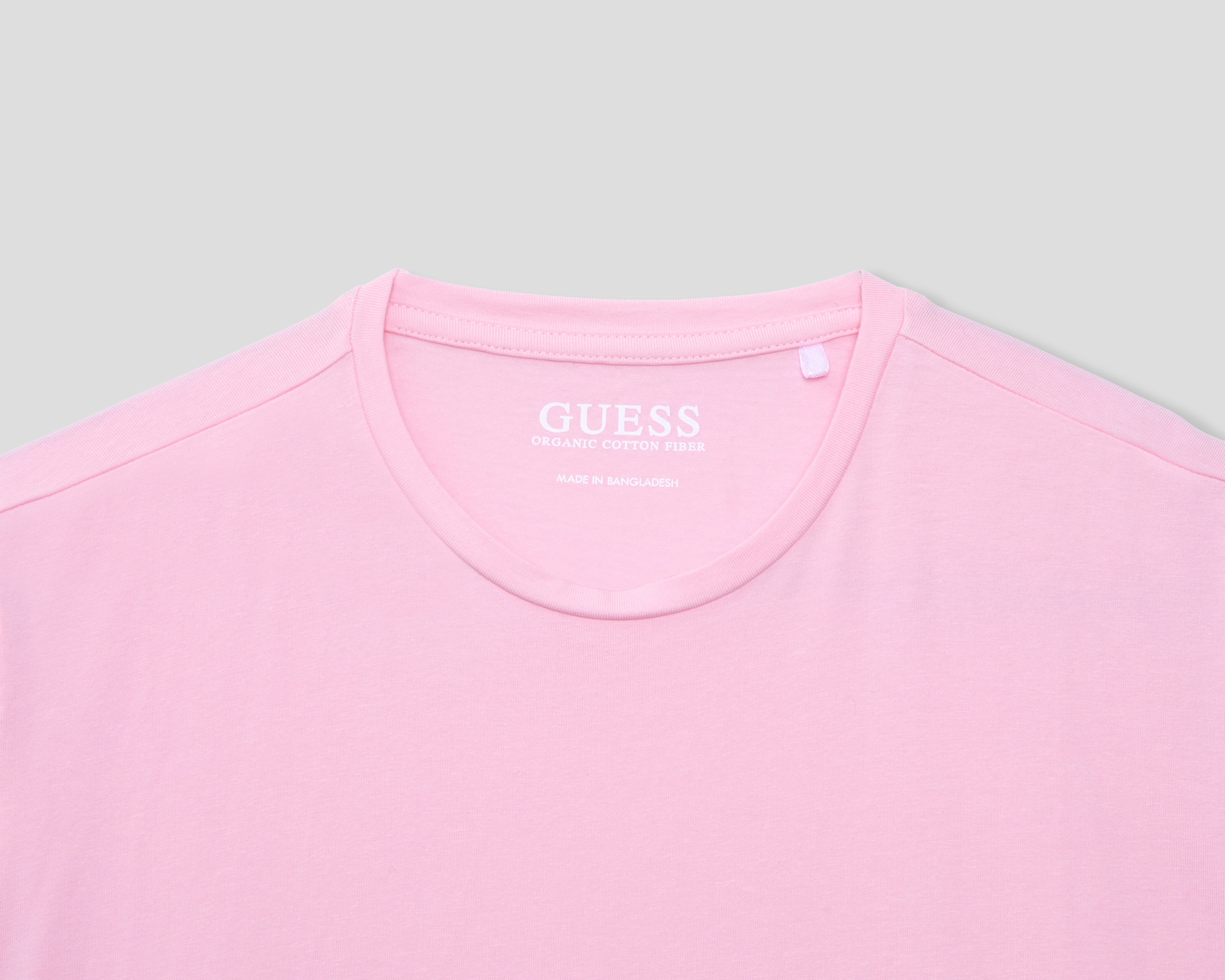 Foto 4 pulgar | Foto 3 | Playera de Cuello Redondo Rosa Guess Juvenil