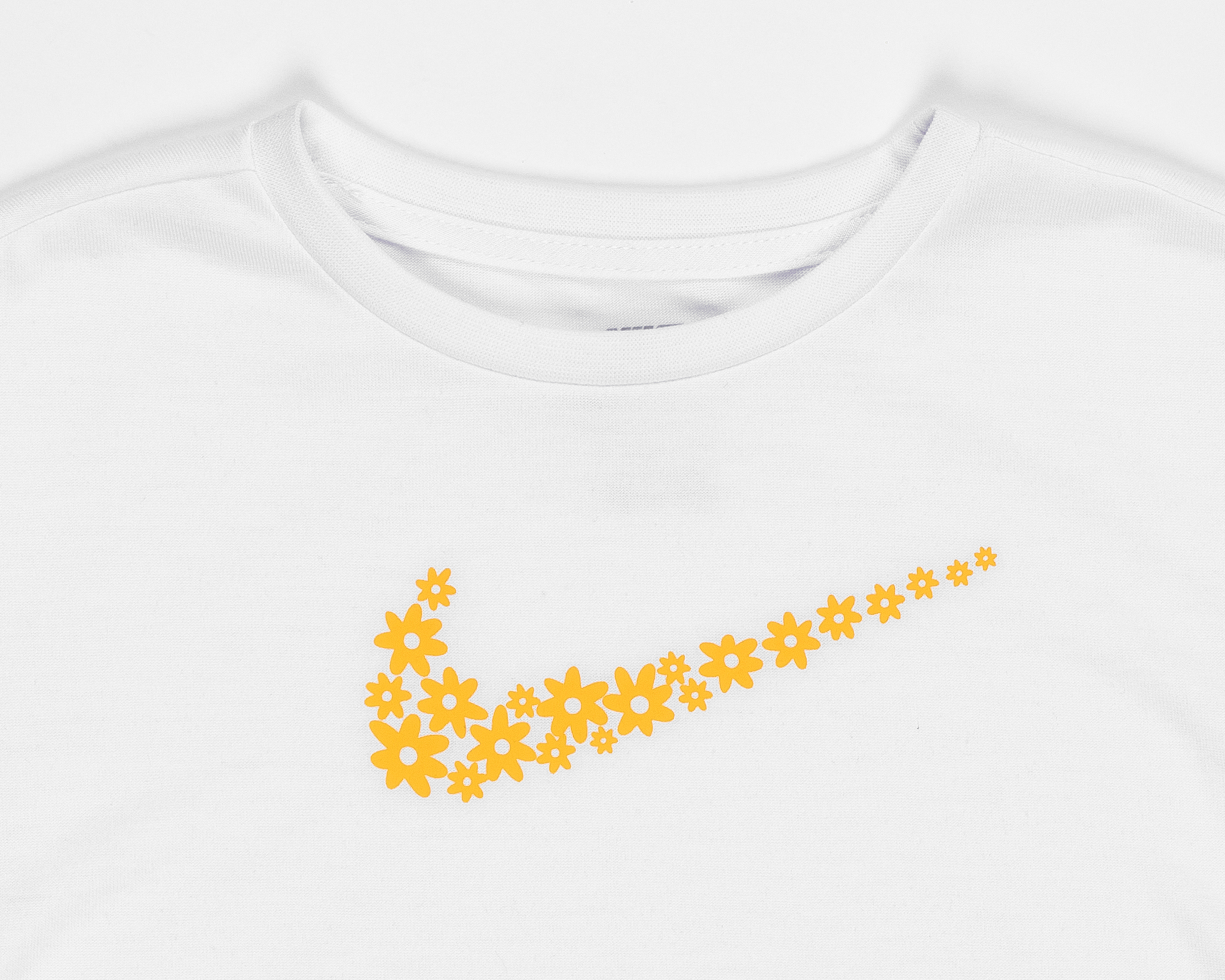 Foto 3 | Foto 3 | Playera y Short Nike para Bebé Niña 2 Piezas