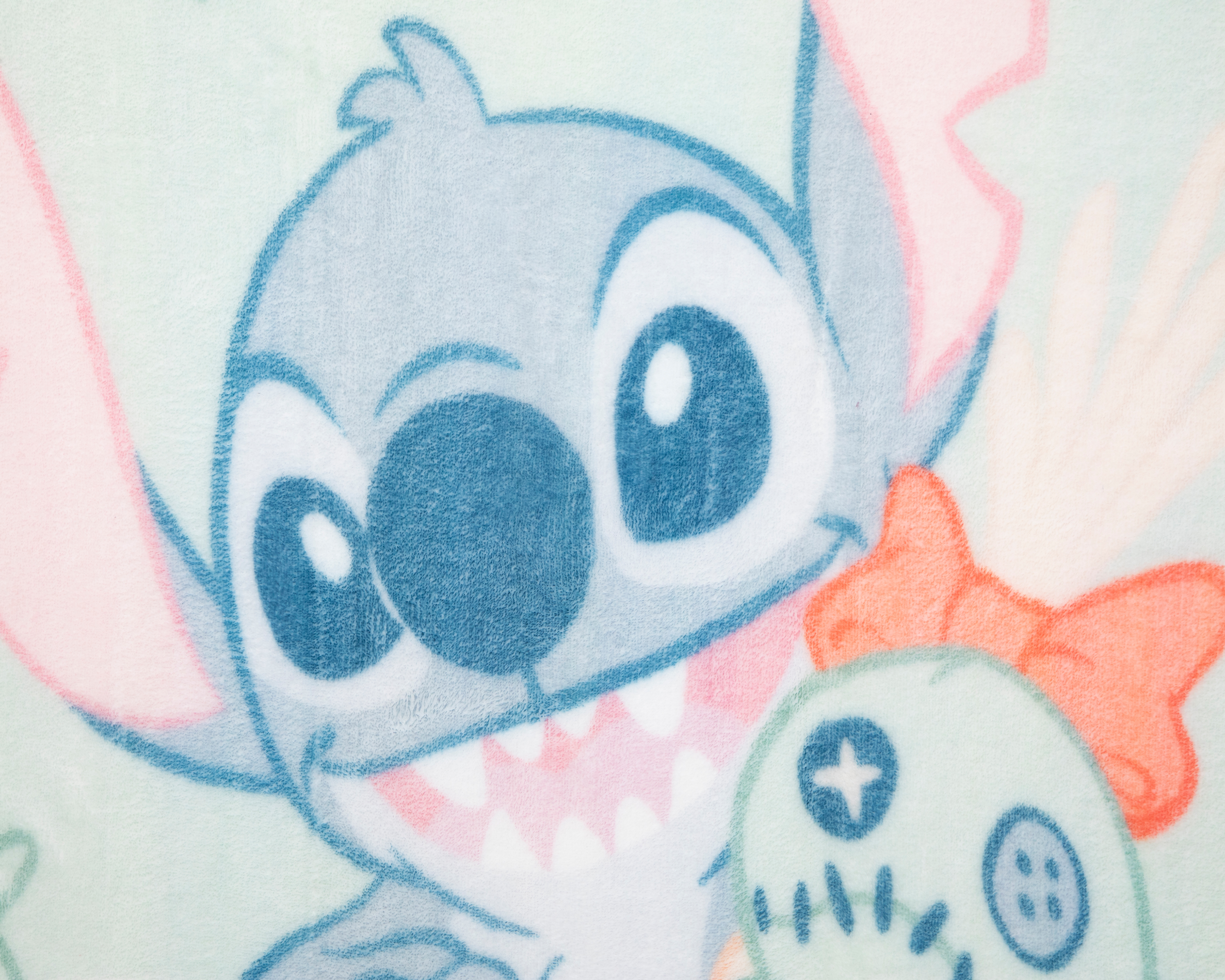 Foto 4 pulgar | Foto 3 | Cobertor para Bebé Disney Lilo & Stitch Navideño con Cojín