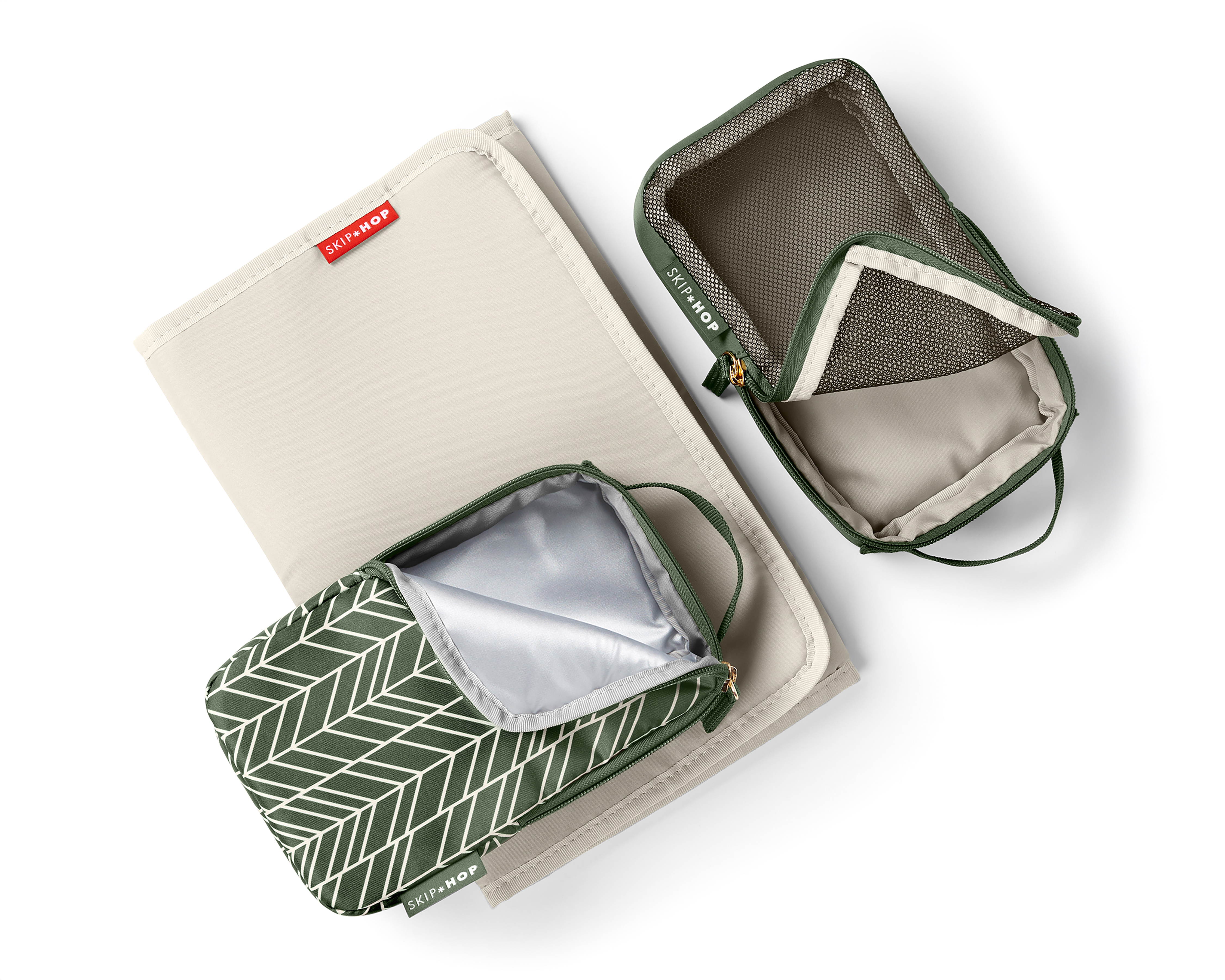 Foto 6 pulgar | Foto 5 | Pañalera Verde Skip Hop