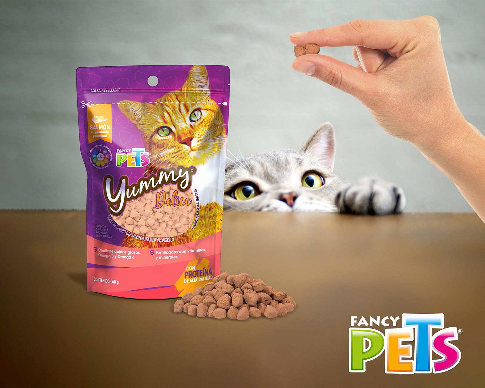 Foto 5 pulgar | Foto 4 | Premio para Gato Yummy Delice Salmón Fancy Pets 60 g