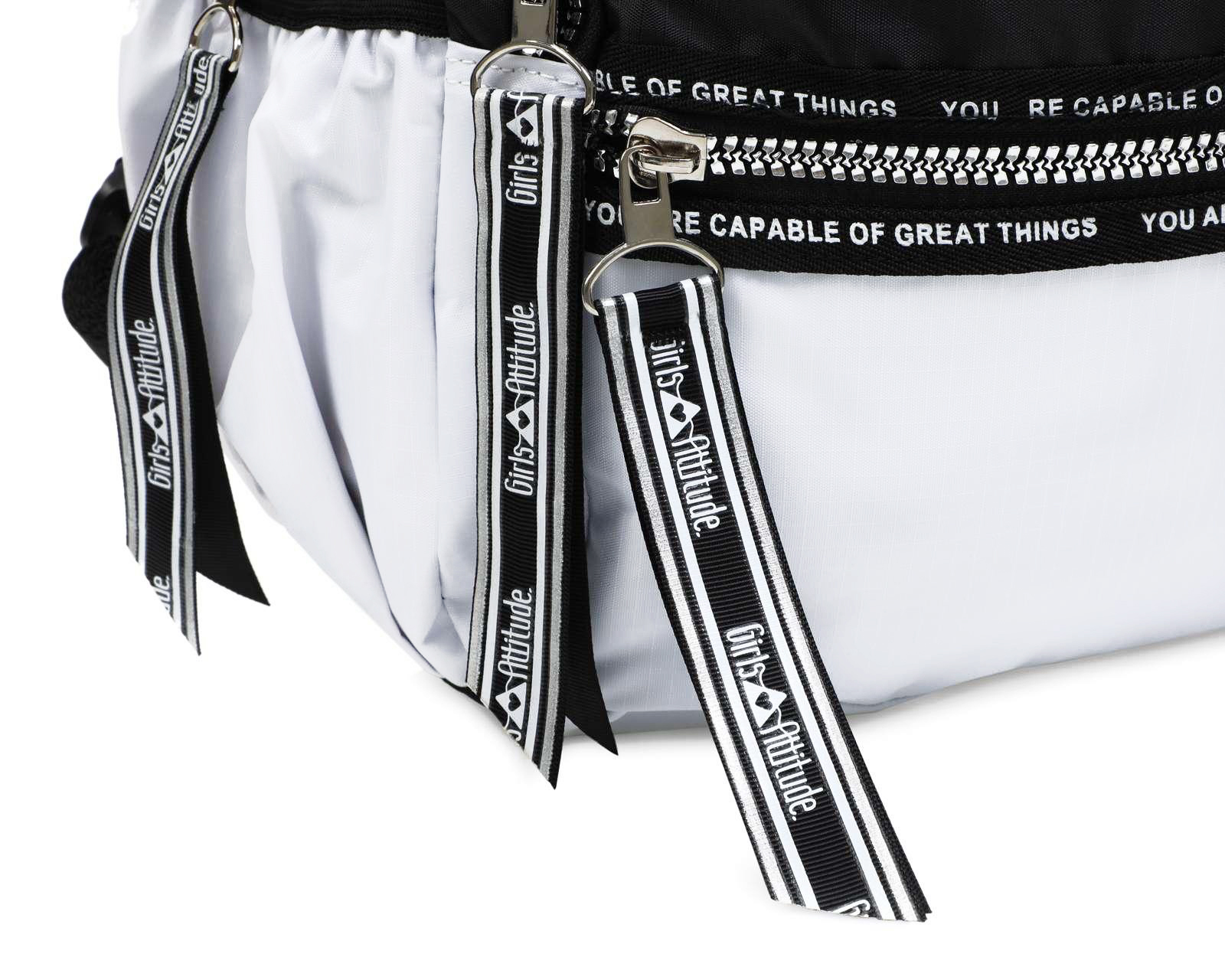 Foto 5 pulgar | Foto 4 | Mochila Girls Attitude Negra/Blanca