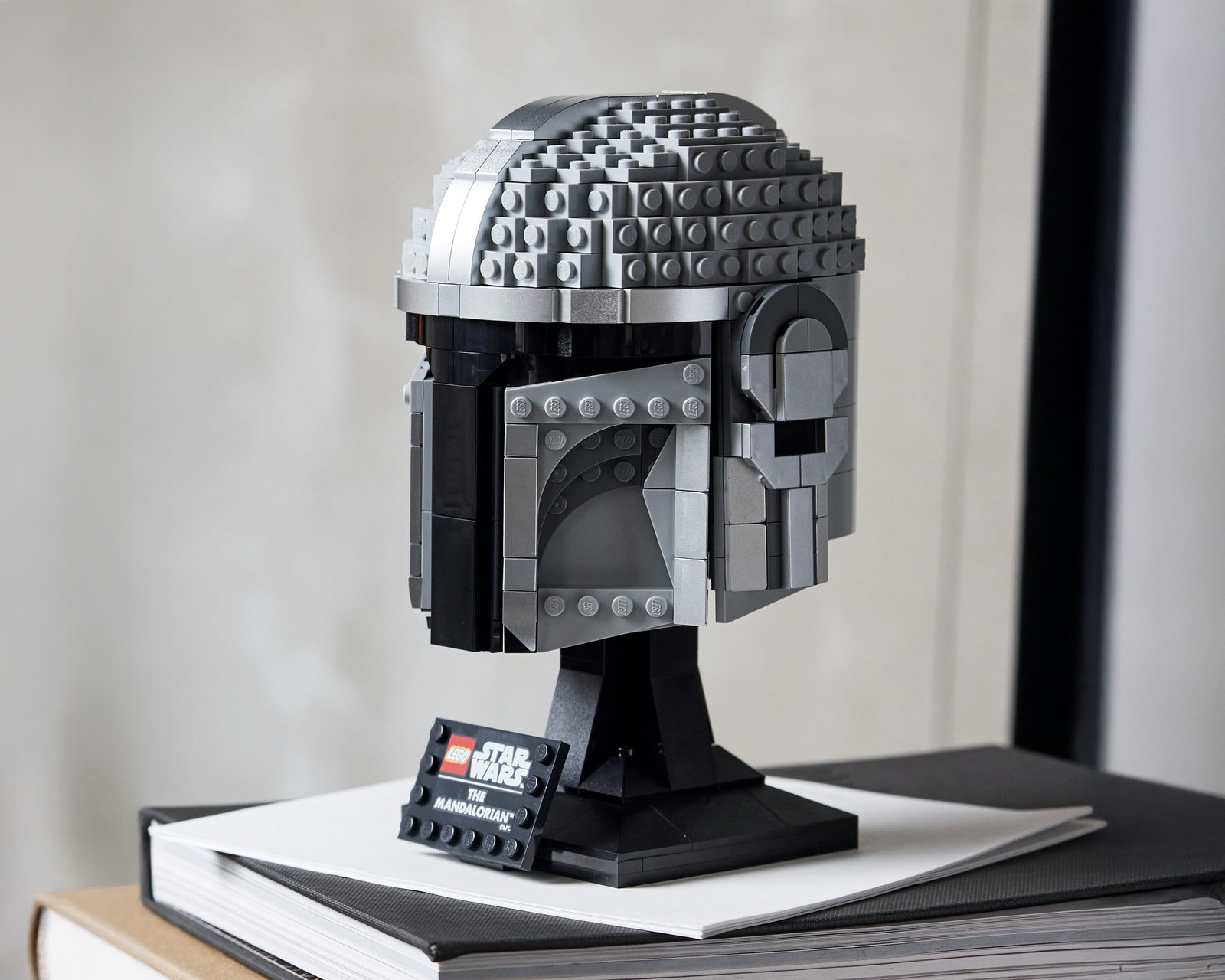 Foto 7 pulgar | Foto 6 | LEGO Star Wars: Casco del Mandaloriano