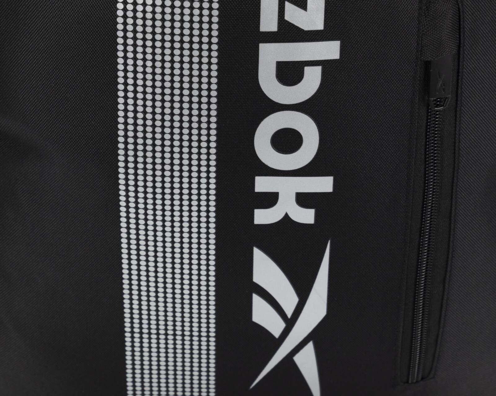 Foto 6 pulgar | Foto 5 | Mochila Reebok Negra