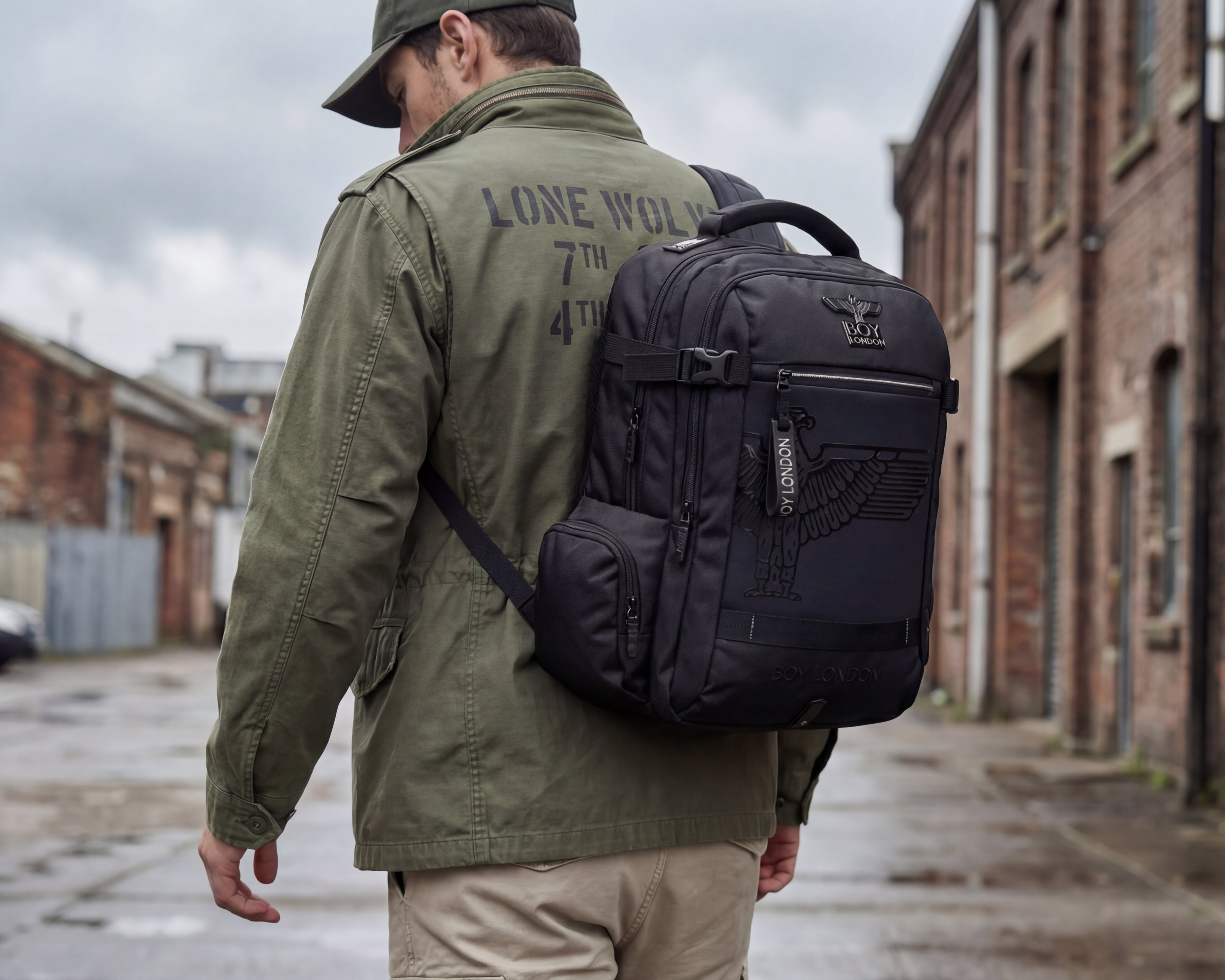 Foto 9 pulgar | Foto 8 | Mochila Boy London Negra