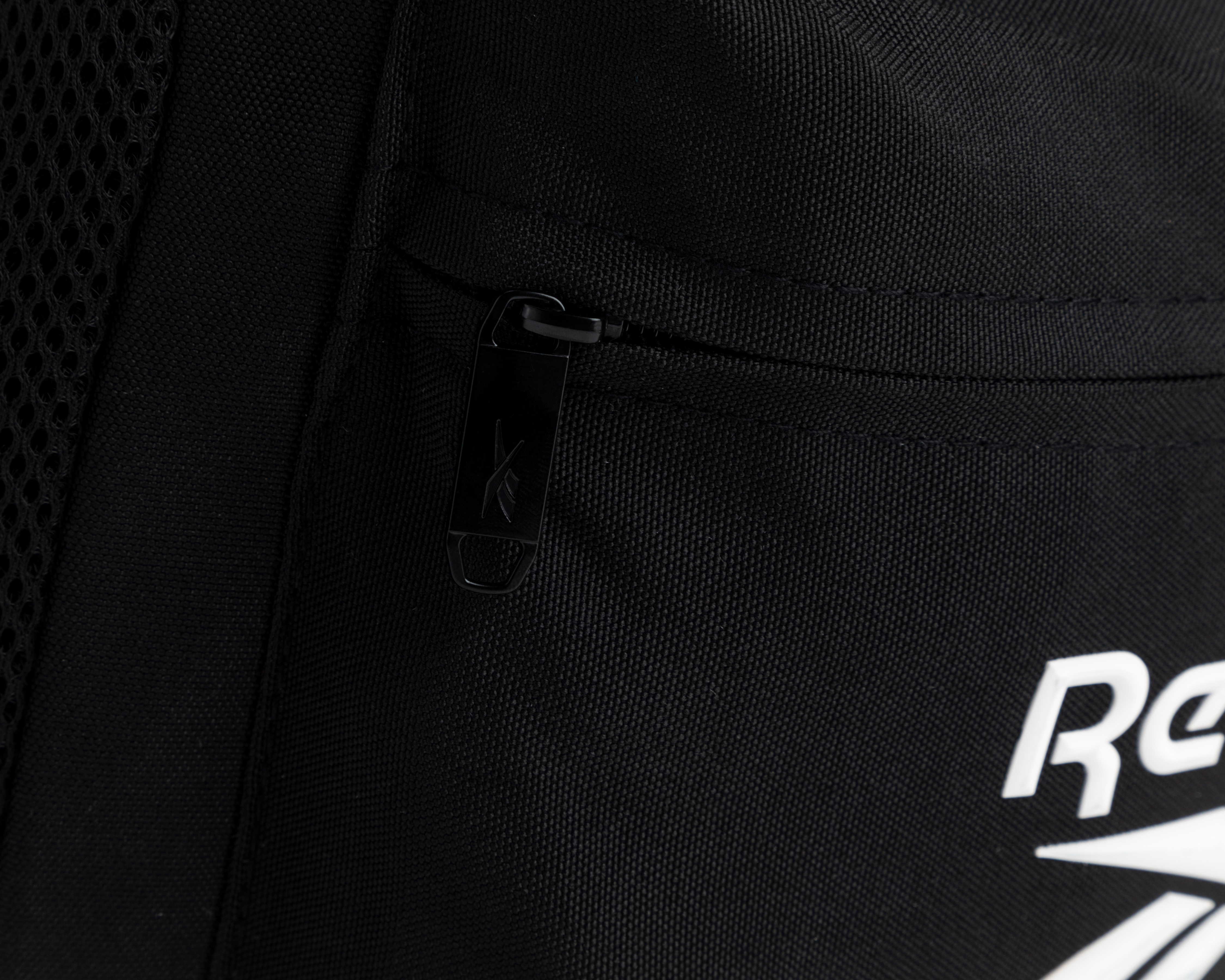 Foto 6 pulgar | Foto 5 | Mochila Reebok Ring Negra