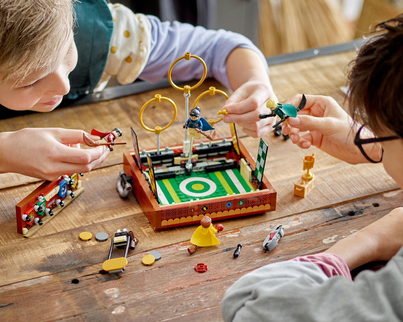 Foto 6 pulgar | Foto 5 | LEGO Harry Potter: Baúl de Quidditch