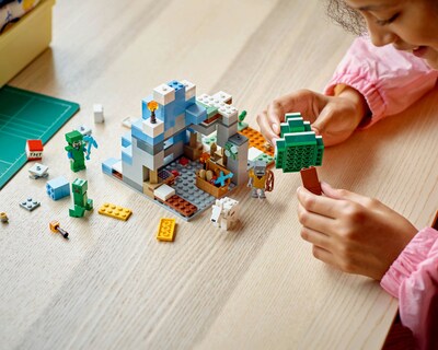 Foto 4 | Foto 4 | LEGO Minecraft: Los Picos de Hielo