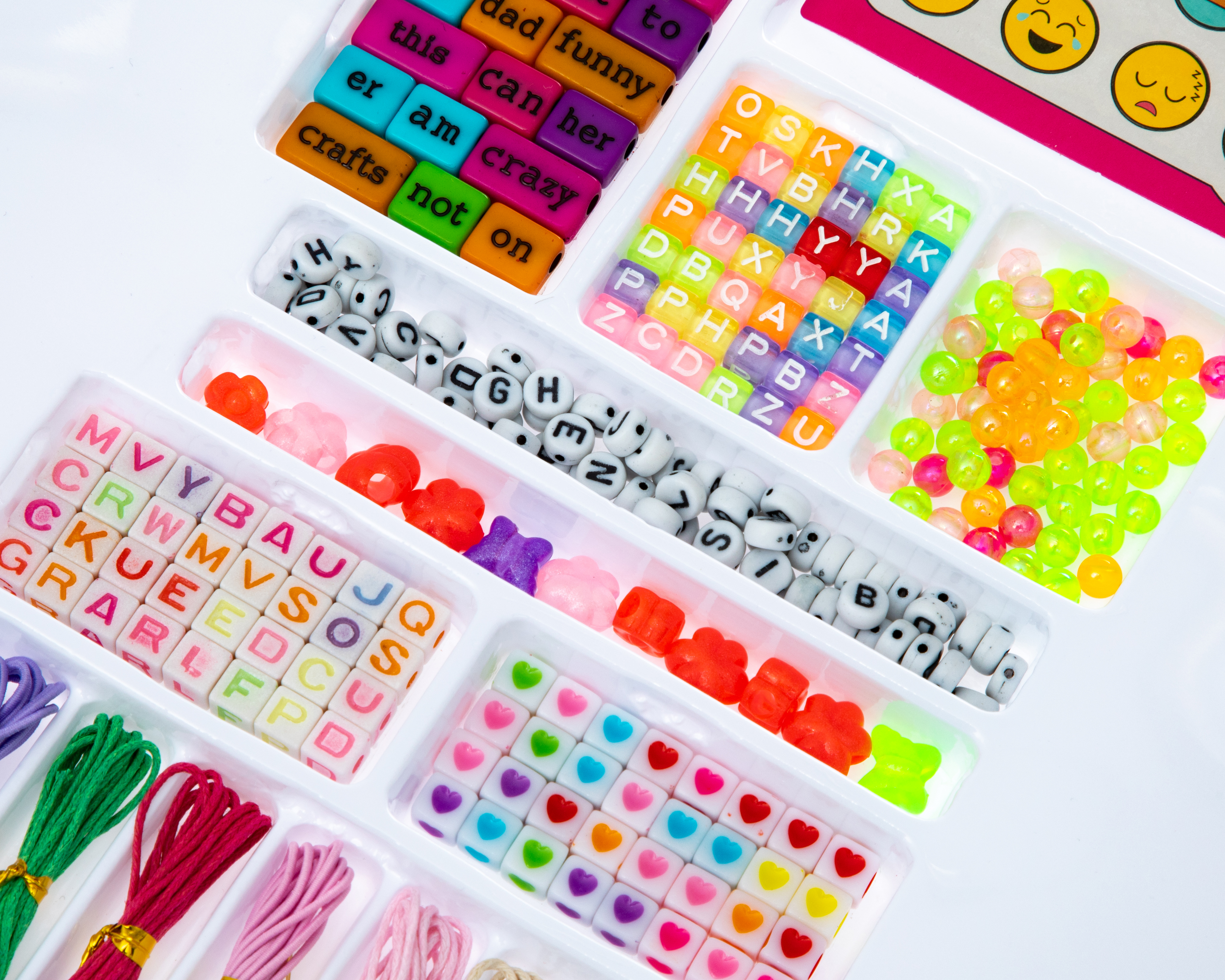 Foto 4 pulgar | Foto 2 | Juego de Bisutería Belúla 250 Piezas