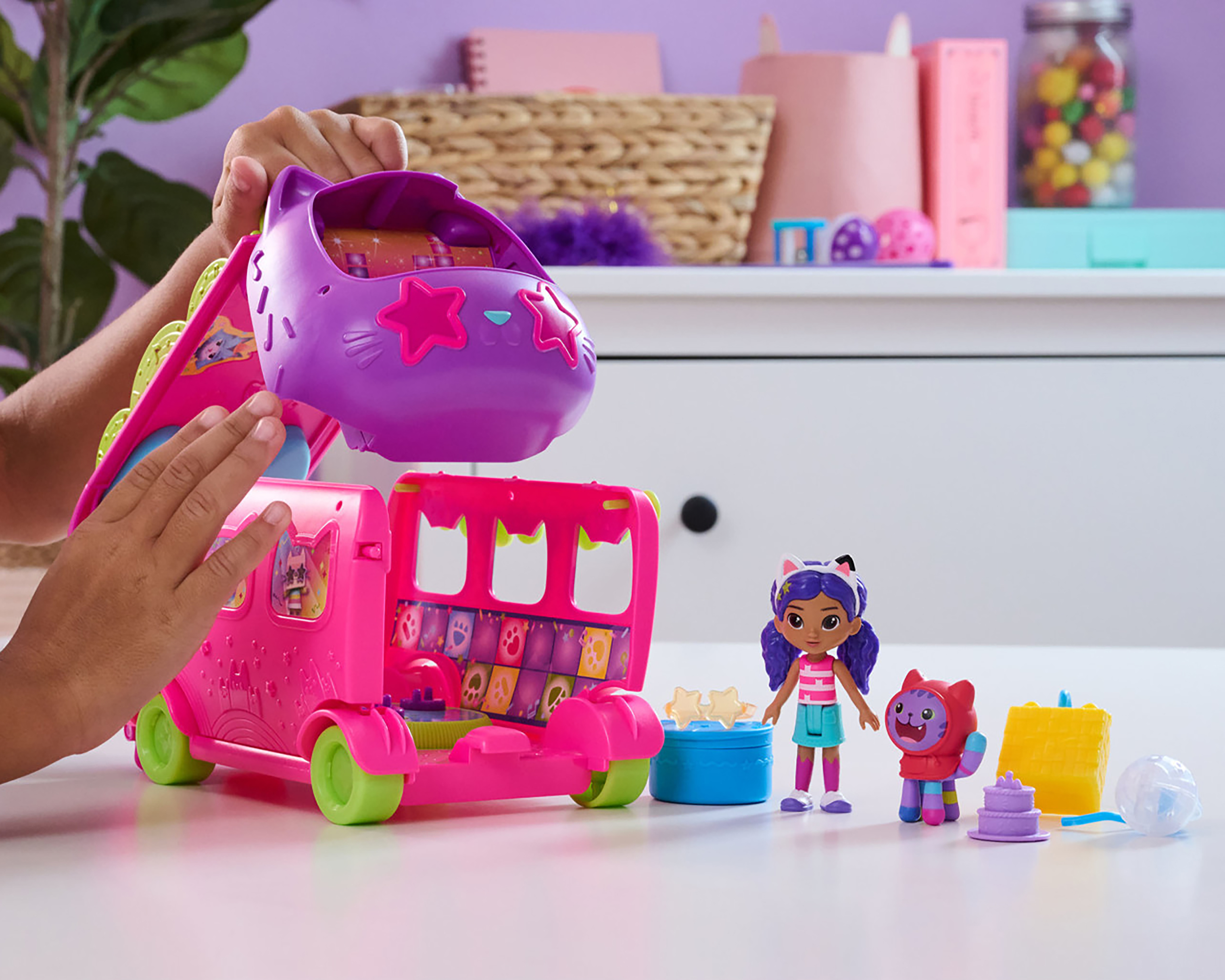Foto 5 pulgar | Foto 4 | Autobús de Fiesta Gatuna Gabby's Dollhouse Spin Master 10 Piezas