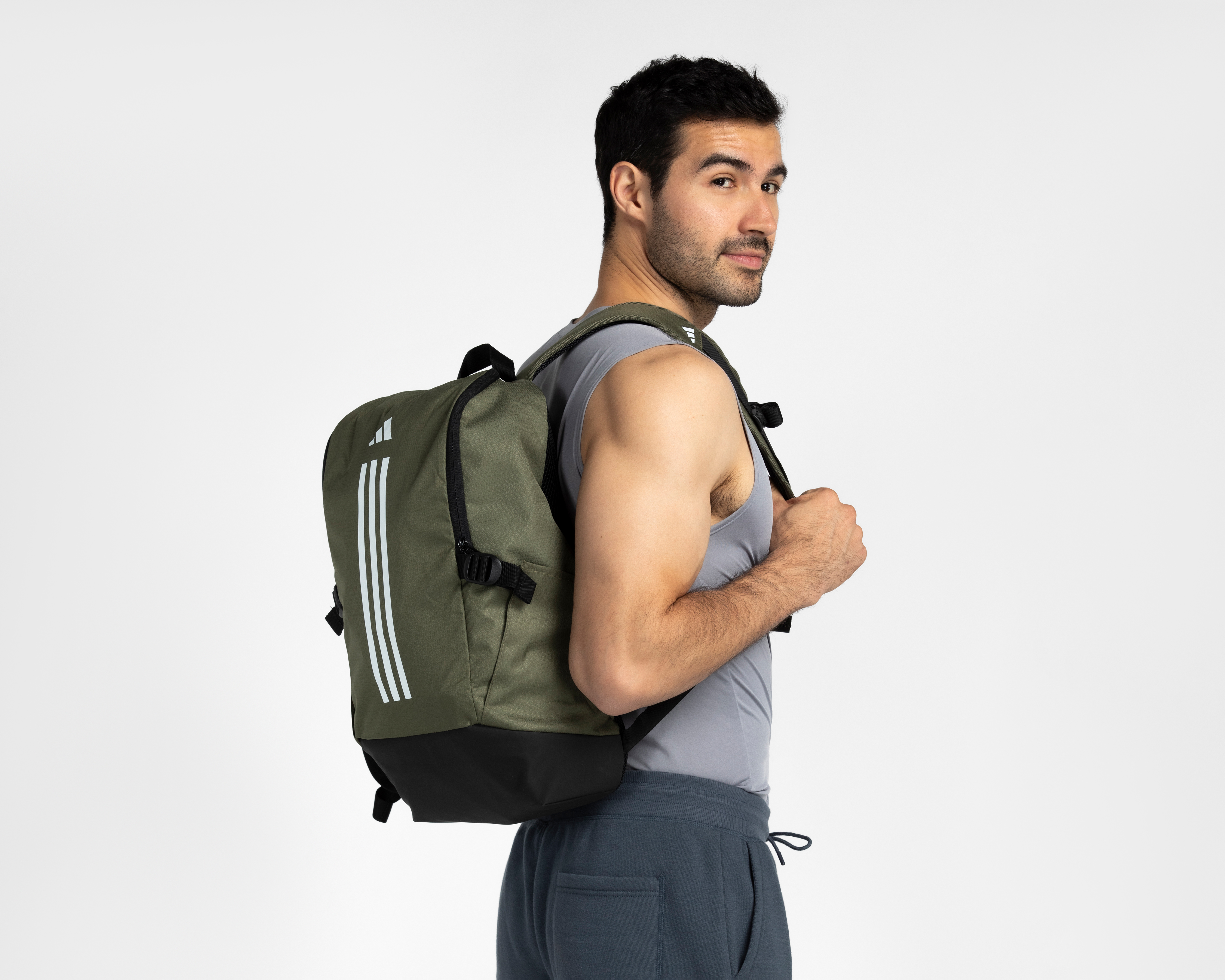 Foto 9 pulgar | Foto 8 | Mochila Adidas Verde