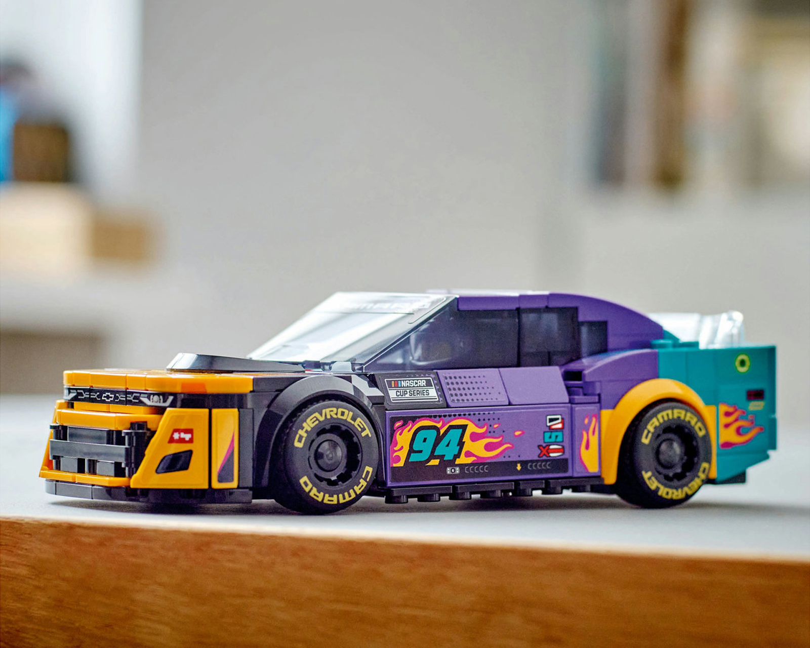 Foto 7 pulgar | Foto 6 | LEGO Speed Champion: Nascar Next Gen Chevrolet Camaro ZL1