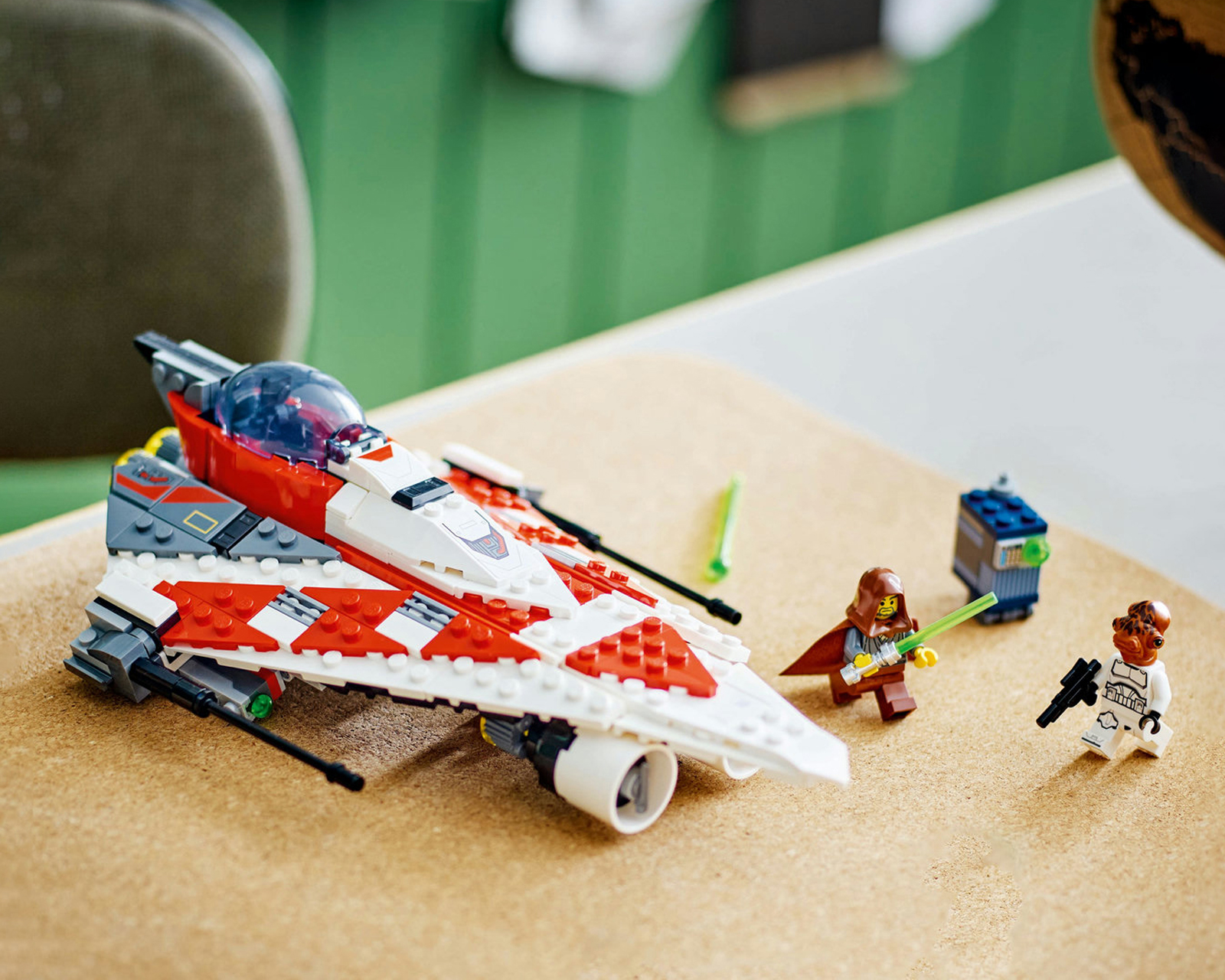 Foto 7 pulgar | Foto 6 | LEGO Star Wars: Rebuild the Galaxy Jedi Bob's Starfighter 305 Piezas