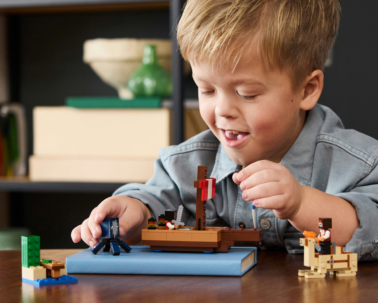 Foto 5 | Foto 5 | LEGO Minecraft: El Viaje en el Barco Pirata