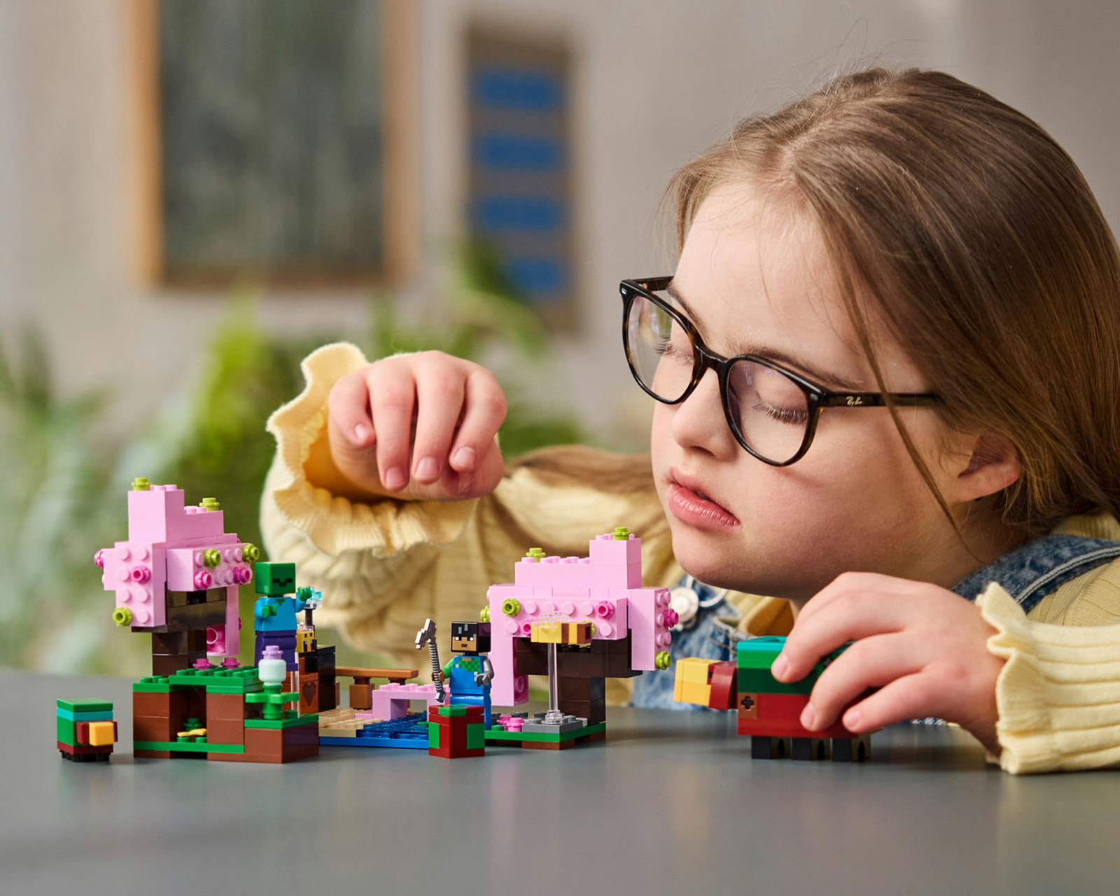 Foto 6 pulgar | Foto 5 | LEGO Minecraft El Jardín de Cerezo en Flor