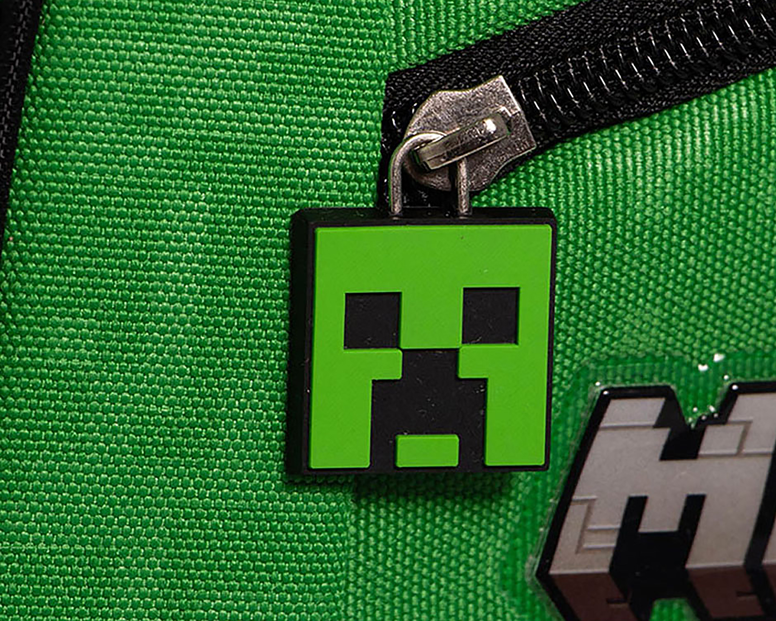 Foto 5 pulgar | Foto 4 | Mochila Escolar Minecraft Verde