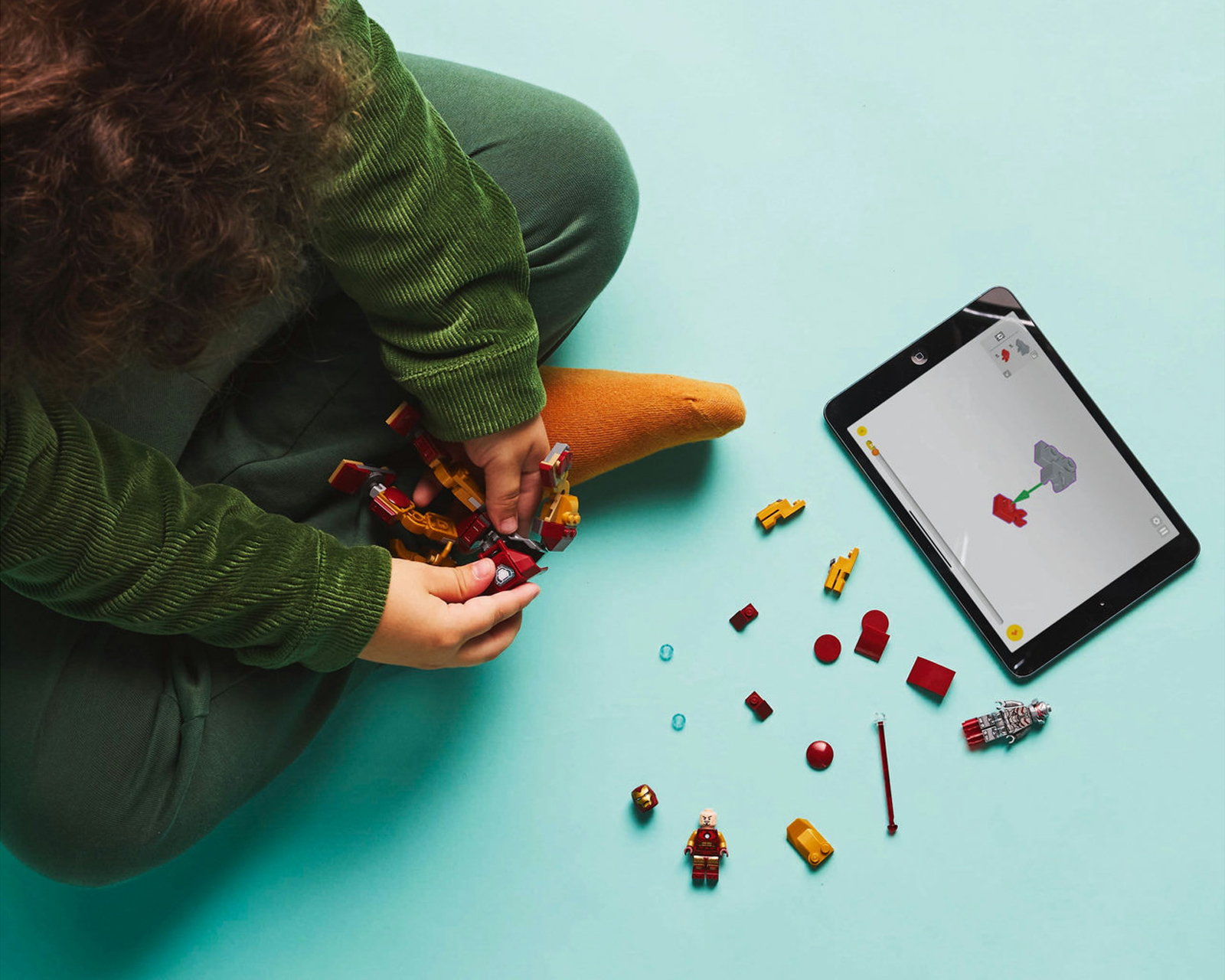 Foto 5 pulgar | Foto 4 | LEGO Marvel: Armadura Robótica de Iron Man vs. Ultrón