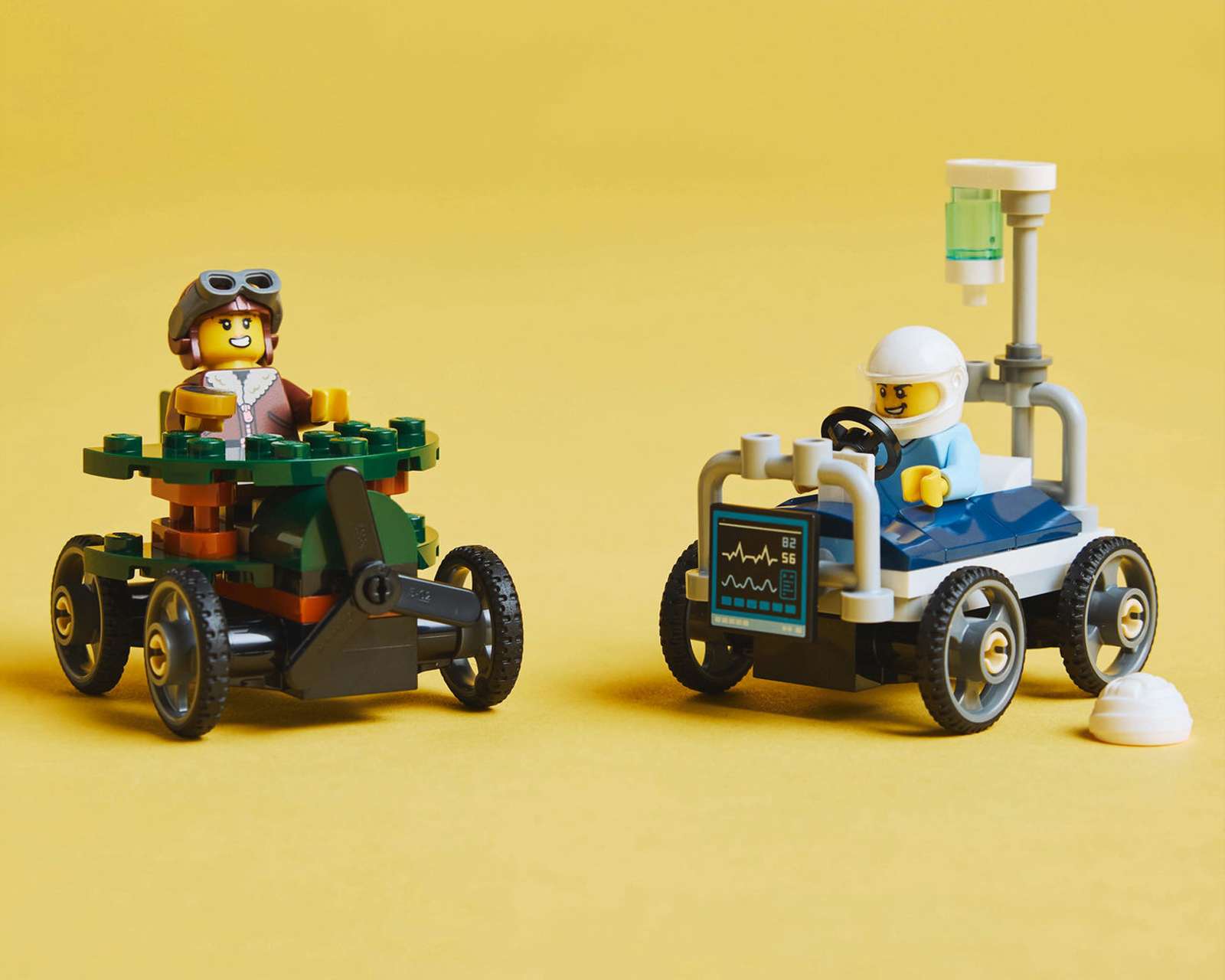 Foto 7 pulgar | Foto 6 | LEGO City: Pack de Coches de Carreras Avión vs Cama de Hospital