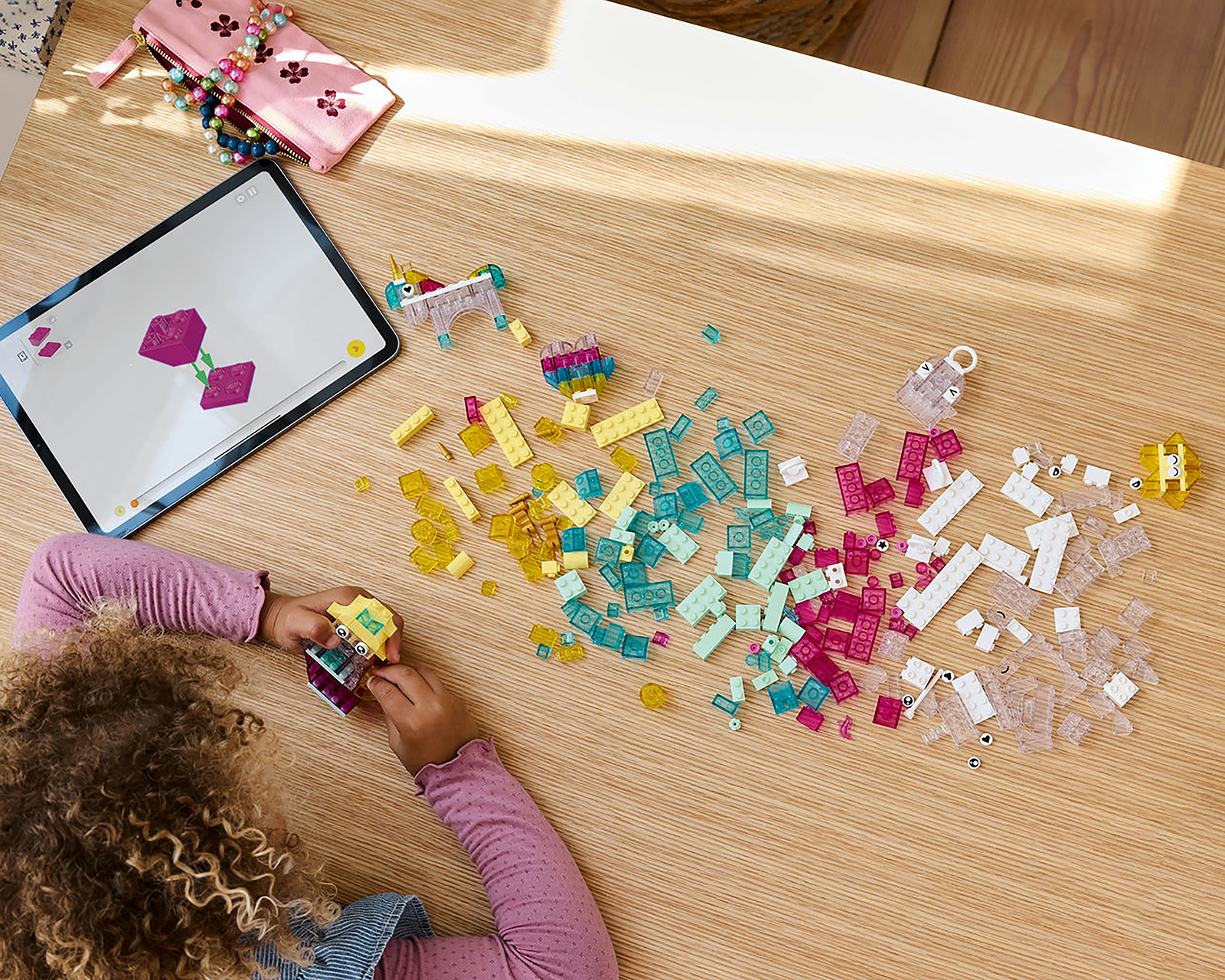 Foto 5 pulgar | Foto 4 | LEGO Classic: Caja de Magia Transparente