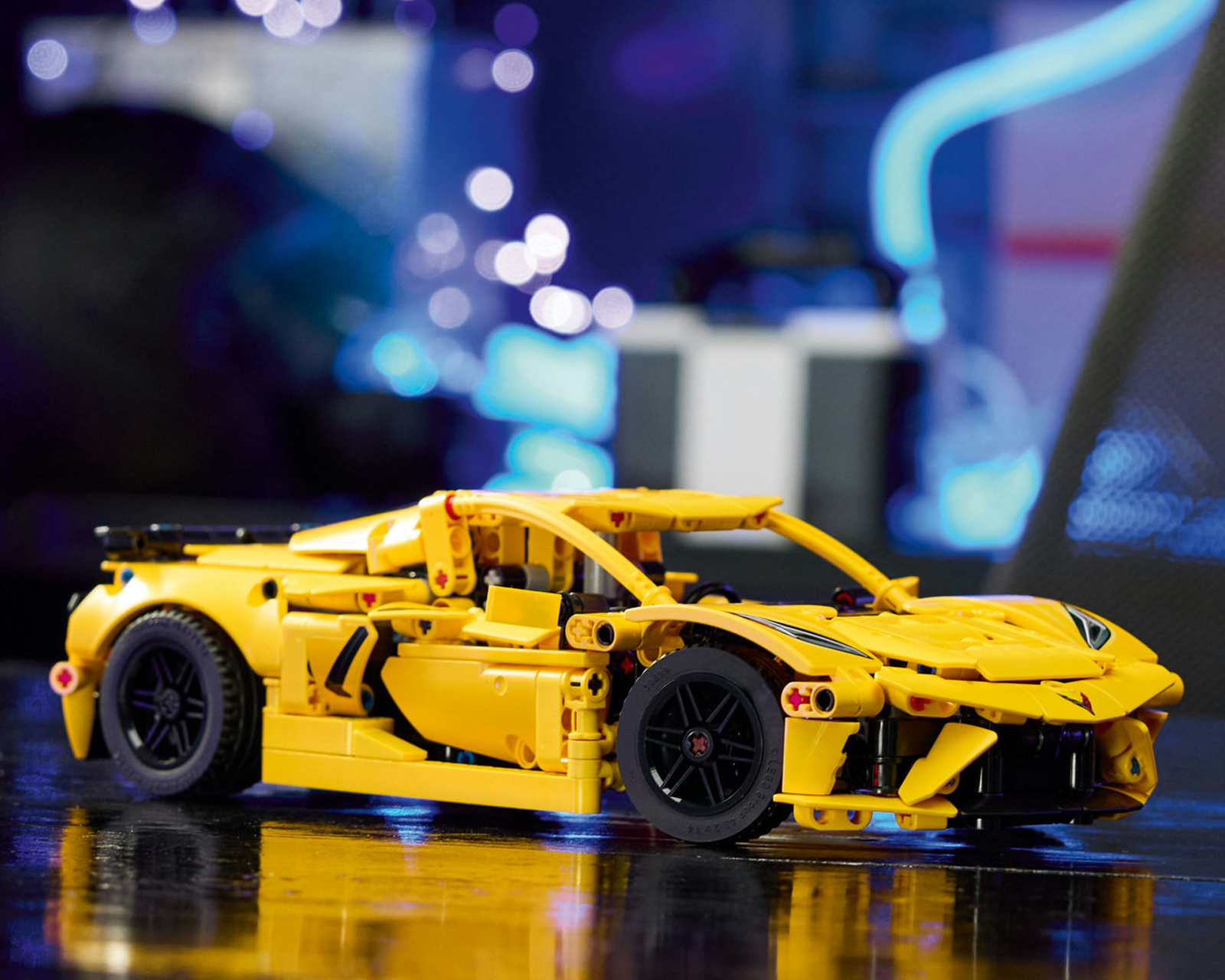Foto 7 pulgar | Foto 6 | LEGO Technic: Chevrolet Corvette Stingray