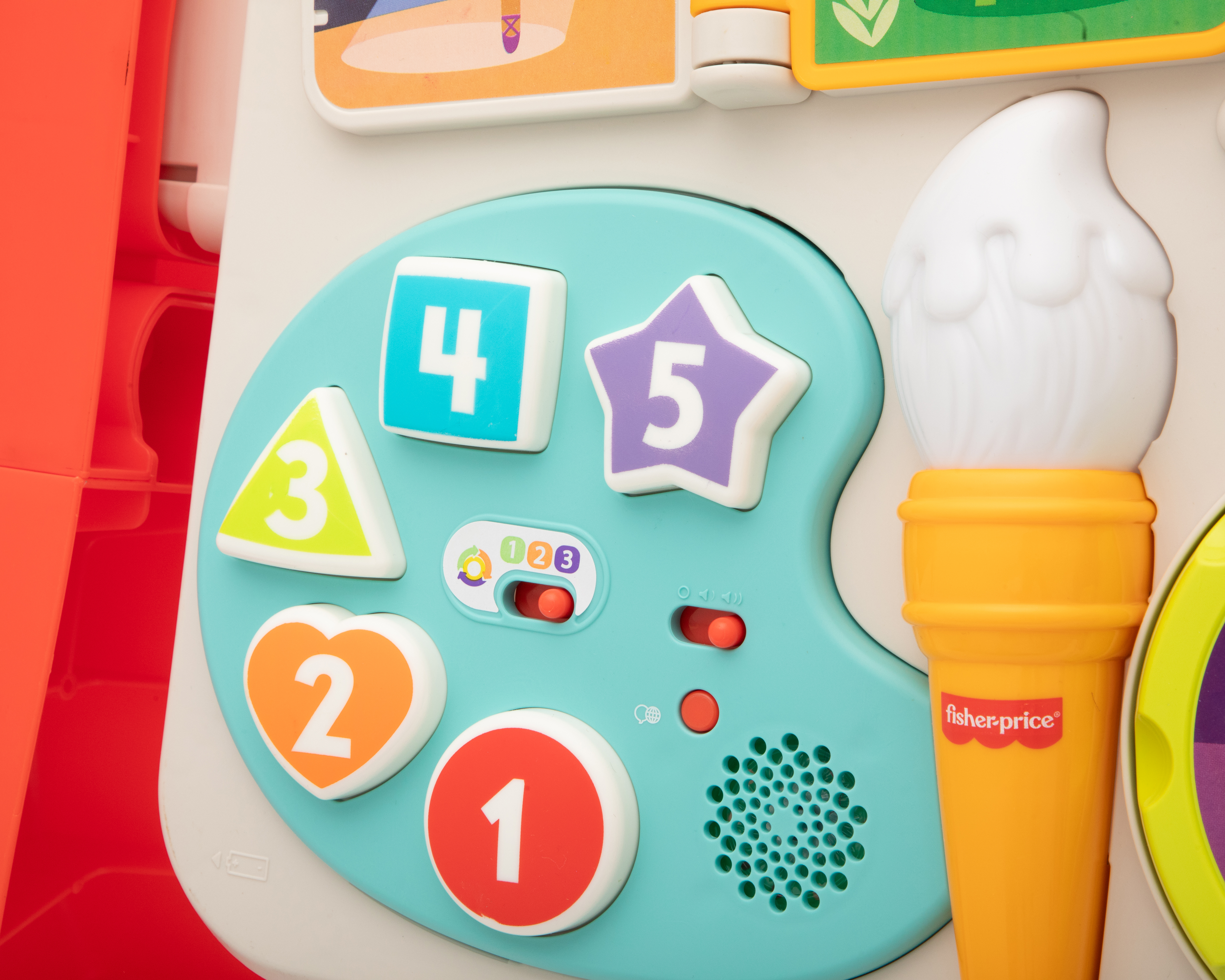 Foto 4 pulgar | Foto 3 | Mesa Interactiva 4 en 1 Fisher-Price con Sonido