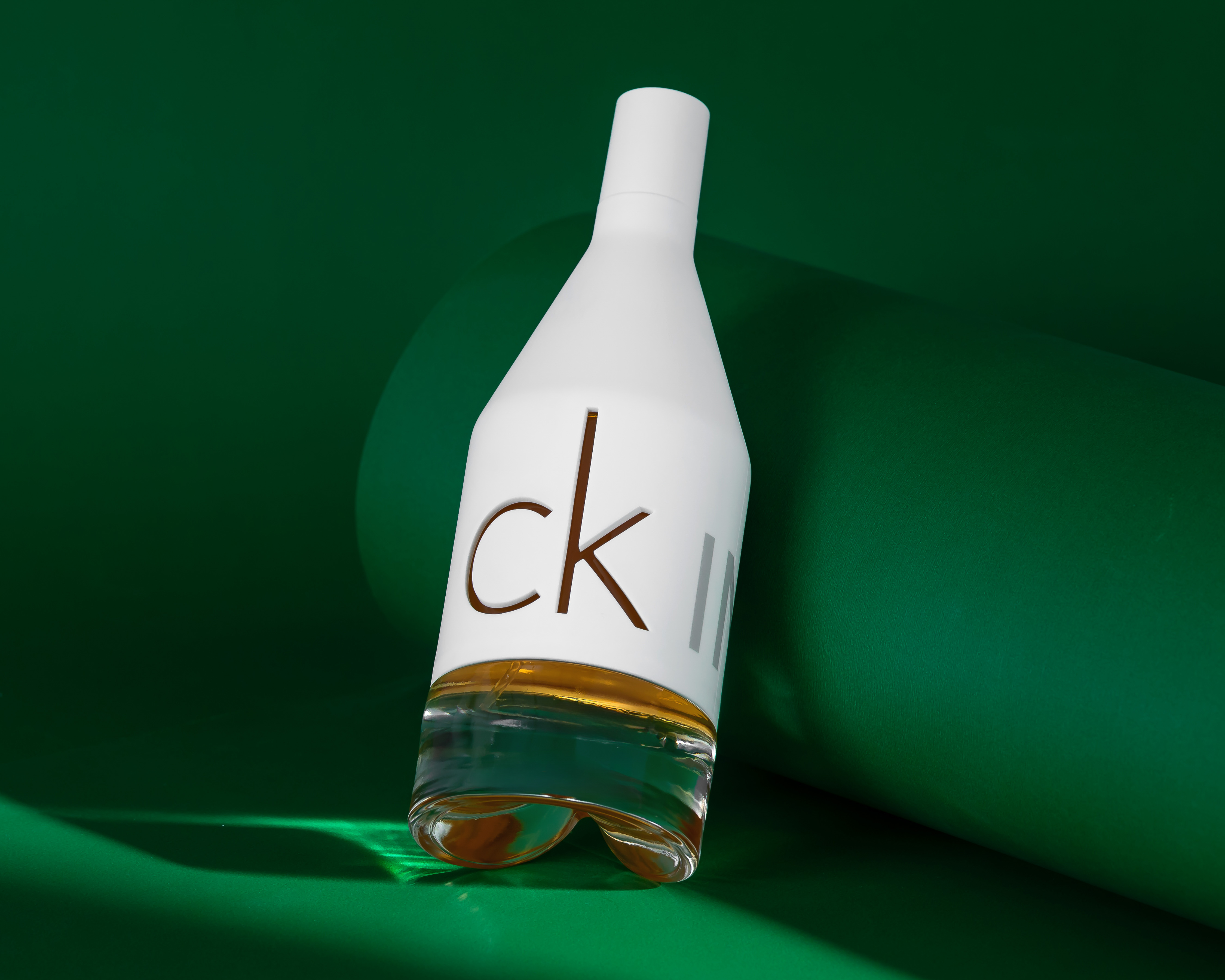 Foto 5 pulgar | Foto 4 | Perfume Calvin Klein CK IN 2U Eau de Toilette 100 ml