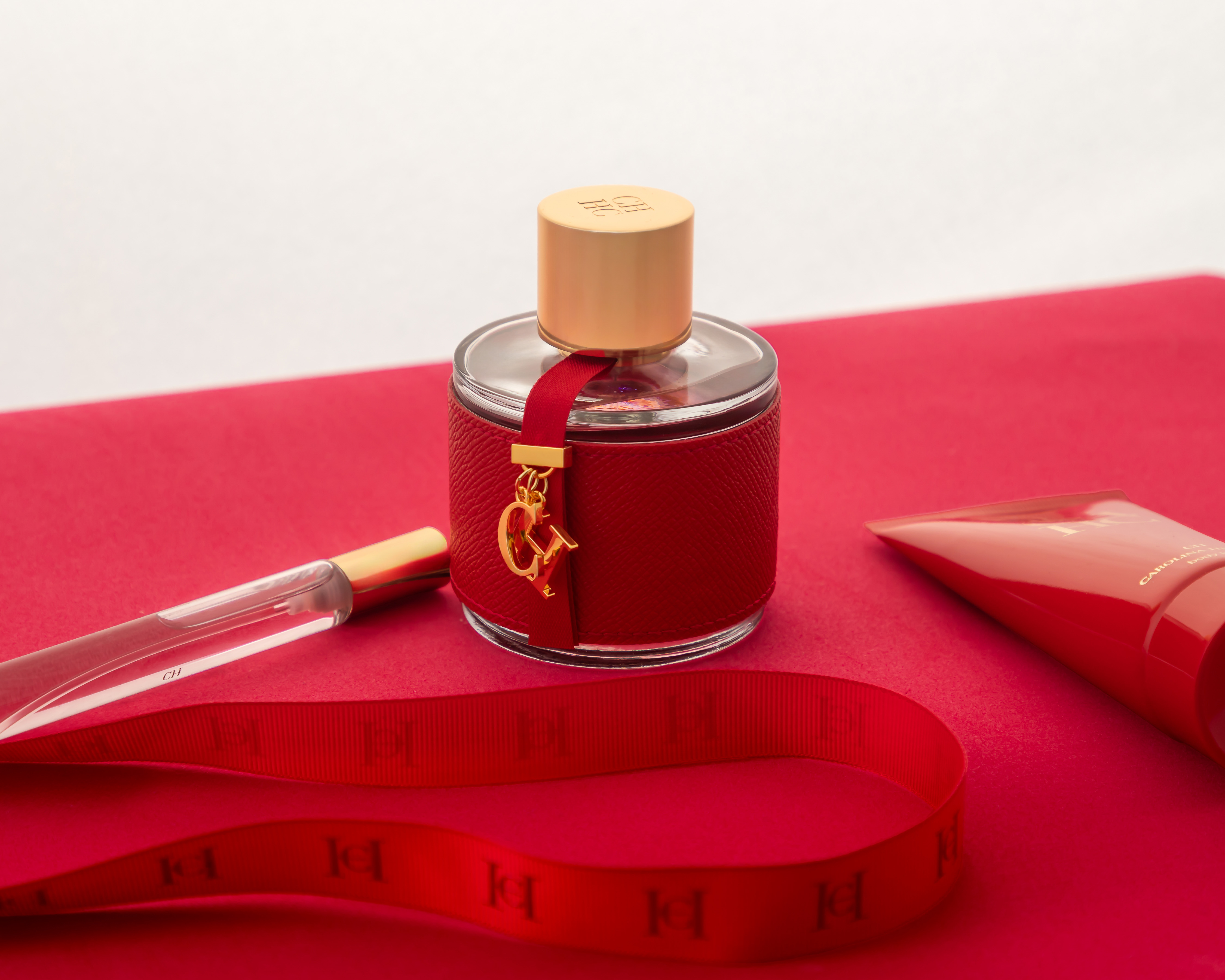 Foto 5 | Foto 5 | Estuche para Mujer Carolina Herrera CH 3 Piezas