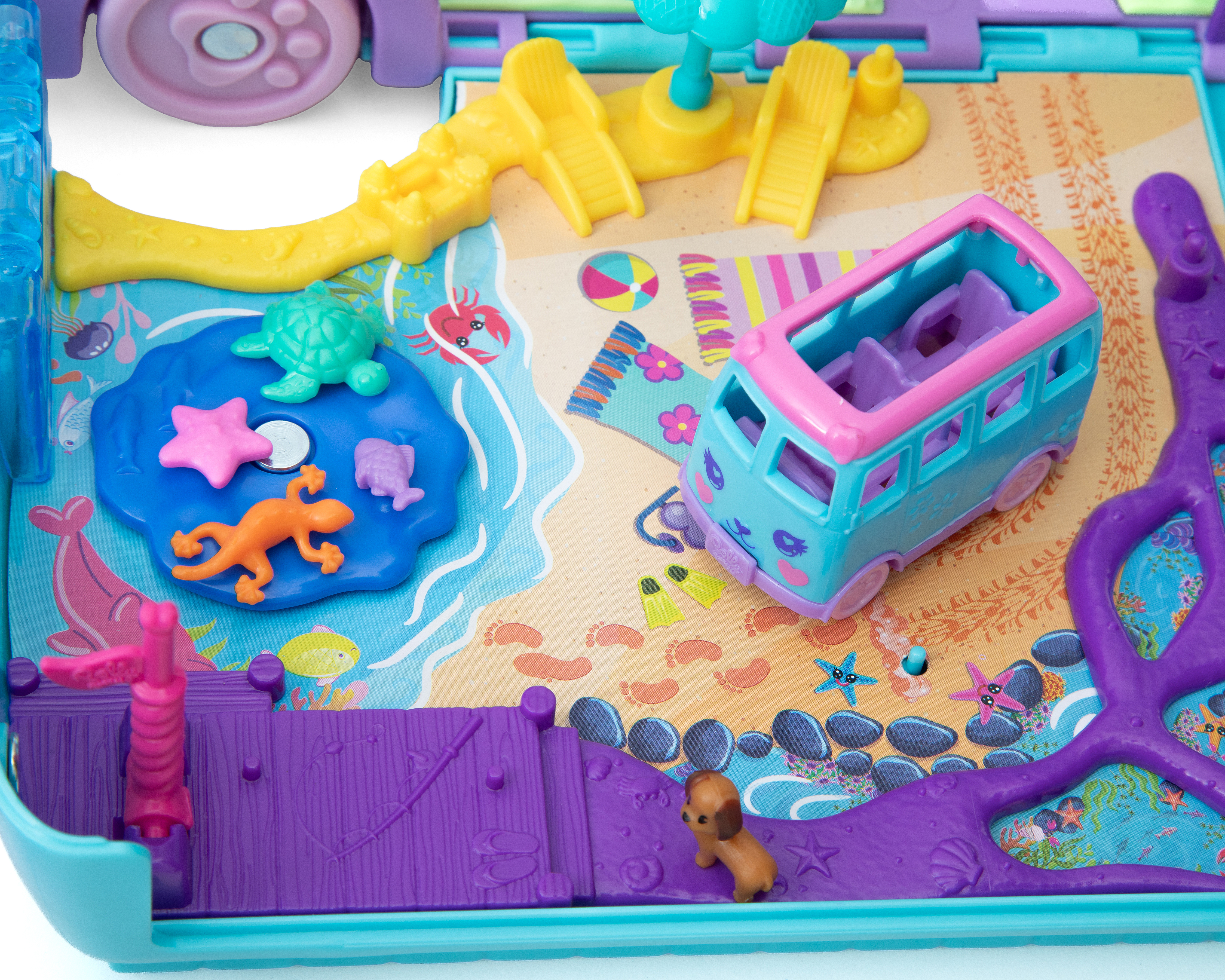 Foto 4 pulgar | Foto 3 | Aventuras Sobre Ruedas con Mascotas Polly Pocket con Accesorios