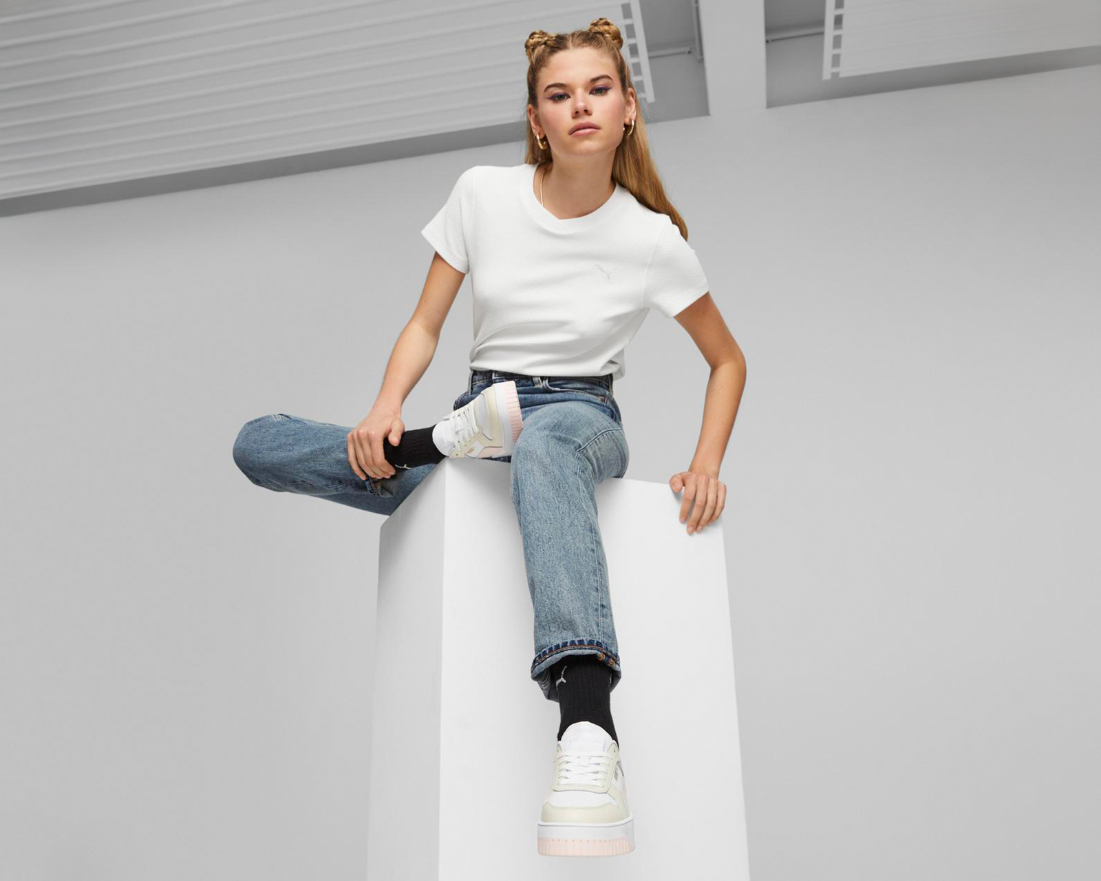 Foto 9 pulgar | Foto 8 | Tenis Puma Carina Street para Mujer