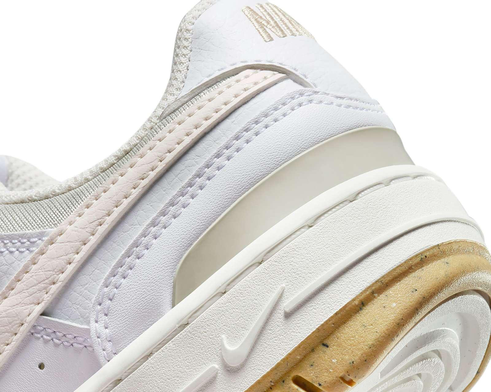 Foto 10 pulgar | Foto 9 | Tenis Nike Gamma Force para Mujer