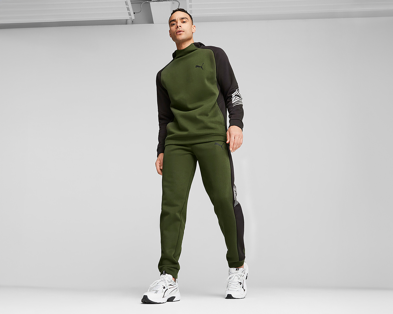 Foto 9 pulgar | Foto 8 | Tenis Puma Milenio Tech para Hombre